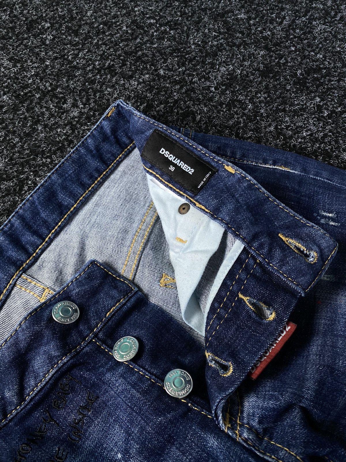 Dsquared2 Dsquared2 Distressed Denim pants Jeans Made In Italy 🇮🇹 Size 30" / US 8 / IT 44 - 8 Thumbnail
