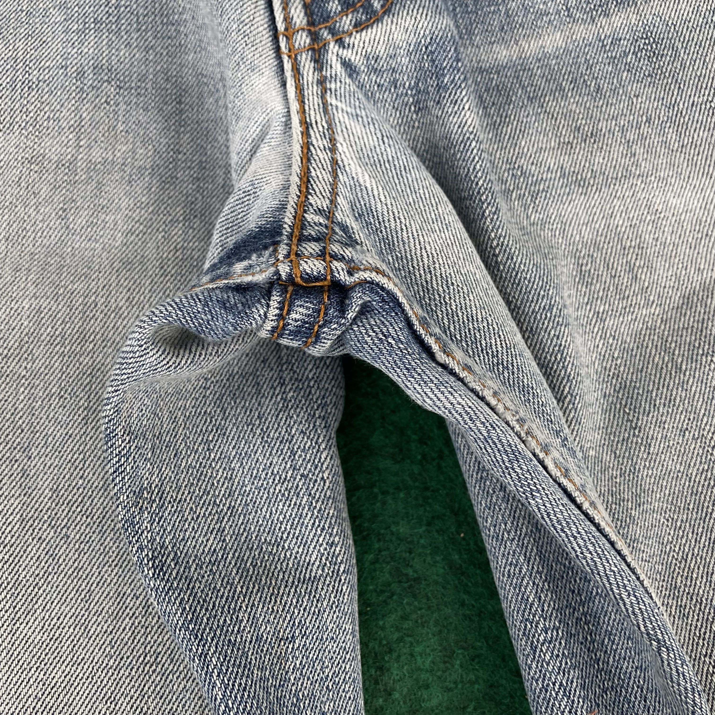 Levi's Vtg Levis 517 Ripped Faded Denim Bootcut Flared Sz 33 Jeans Size US 33 - 7 Thumbnail