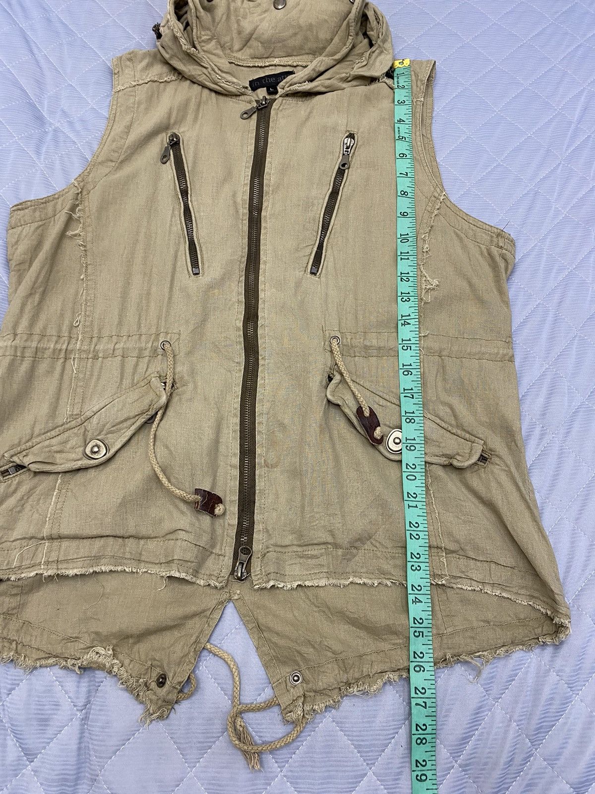 In The Attic (O) IN THE ATTIC HYPE JACKET SLEEVELESS HOODIE Size US L / EU 52-54 / 3 - 15 Thumbnail