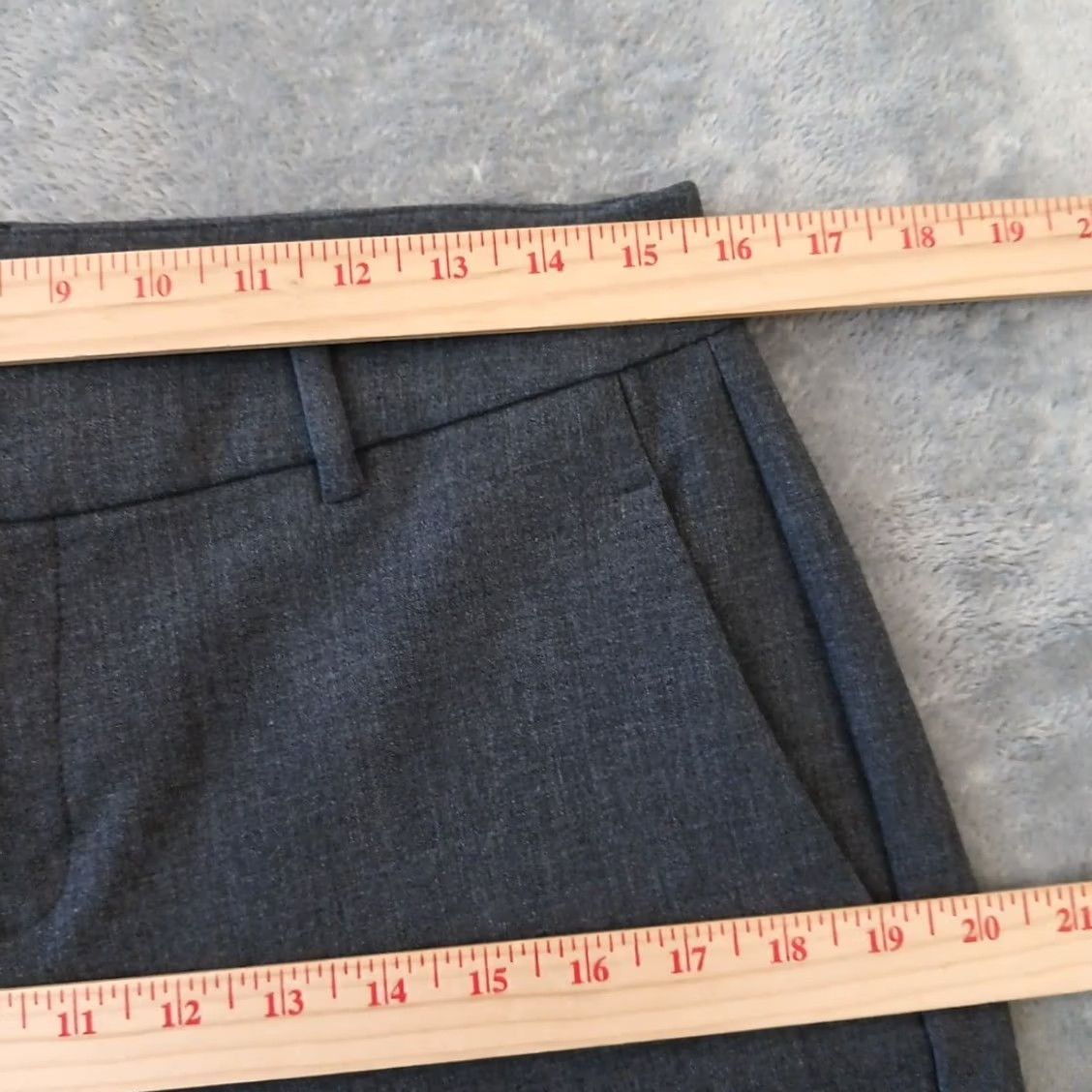 Old Navy Old Navy Pants Women Cropped 31x24.5 Gray Mid Rise Pockets Straight 6 XS? Size 28" / US 6 / IT 42 - 3 Thumbnail