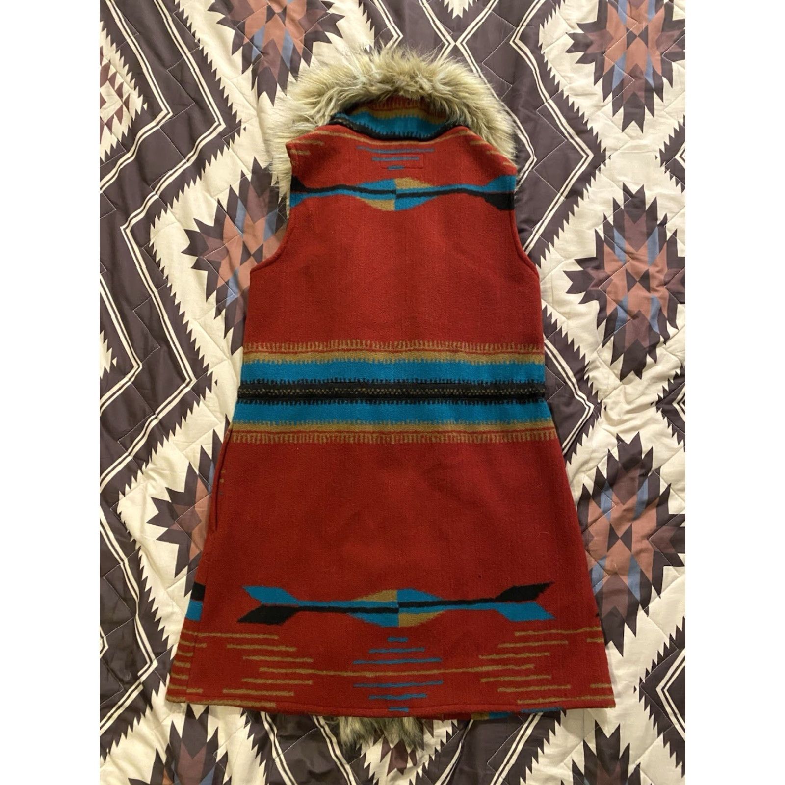 Vintage Tasha Polizzi Sleeveless Jacket Vest Tie Front Southwest Aztec Faux Fur Red S Womens Jacket Size S / US 4 / IT 40 - 2 Thumbnail