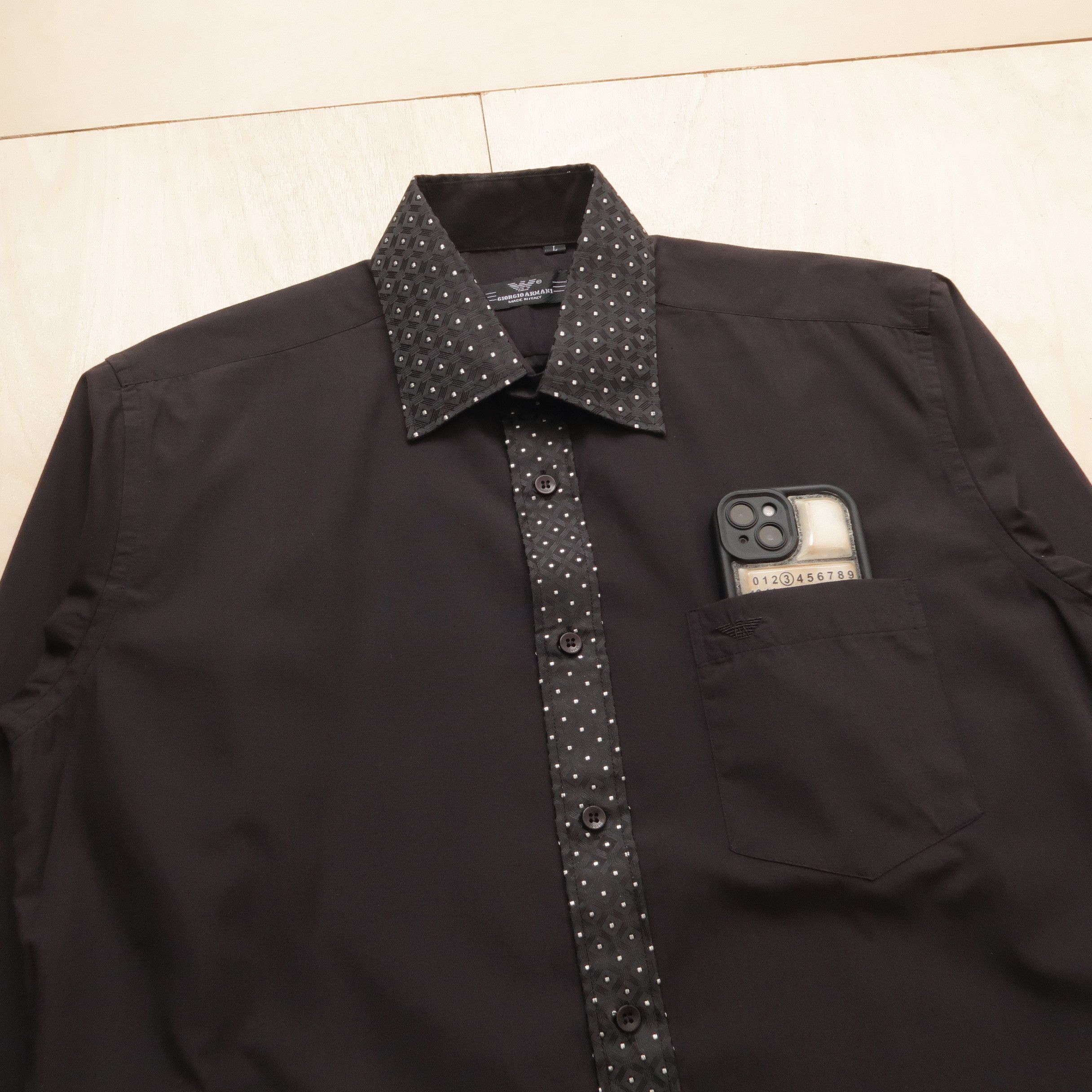 Giorgio Armani 1980s Giorgio Armani Psychedelic Dot Black Shirt Button Up Size US L / EU 52-54 / 3 - 7 Thumbnail