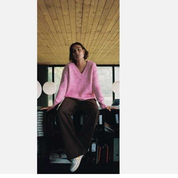 Zara NWT ZARA V NECK BUBBLE GUM PINK CHUNKY SWEATER MEDIUM WOOL Size M / US 6-8 / IT 42-44 - 3 Thumbnail