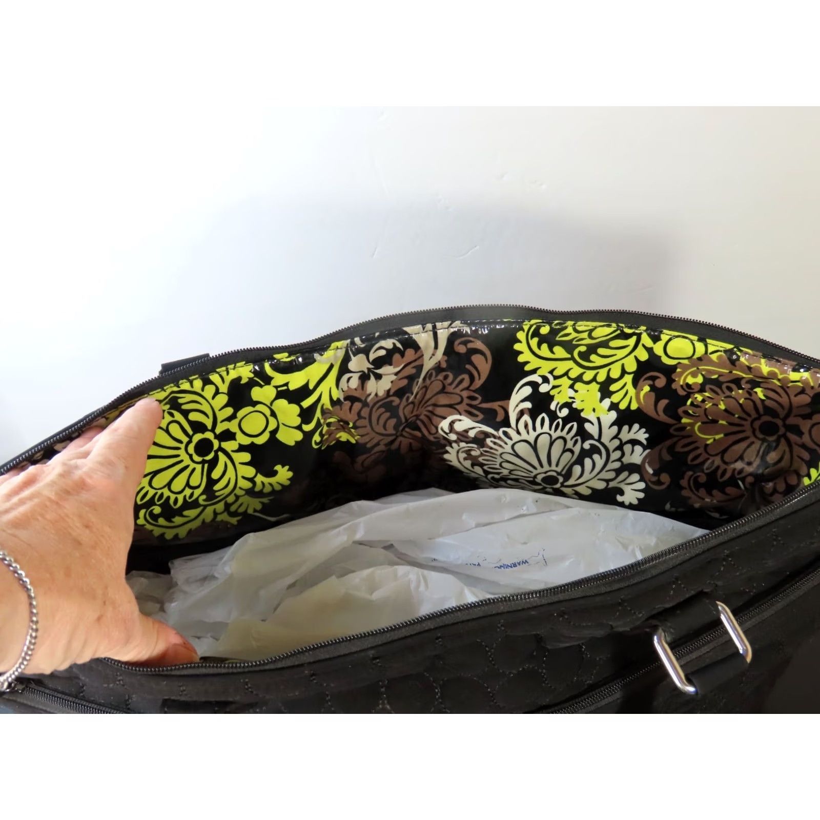 Vera Bradley Vera Bradley Quilted Diaper Bag or Weekend with Plastic Liner - Large Size ONE SIZE - 5 Thumbnail