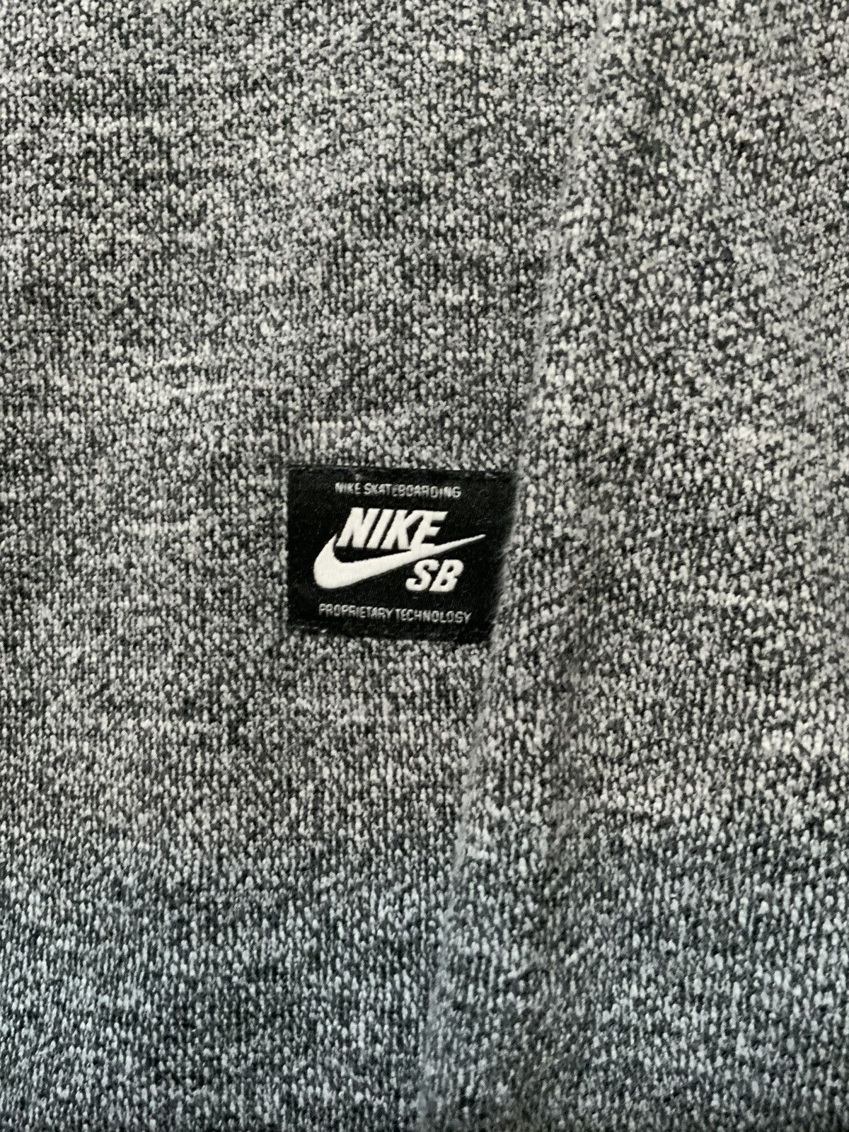Nike Nike SB Skateboarding Everett Speckled Crewneck Sweatshirt Size US M / EU 48-50 / 2 - 7 Thumbnail