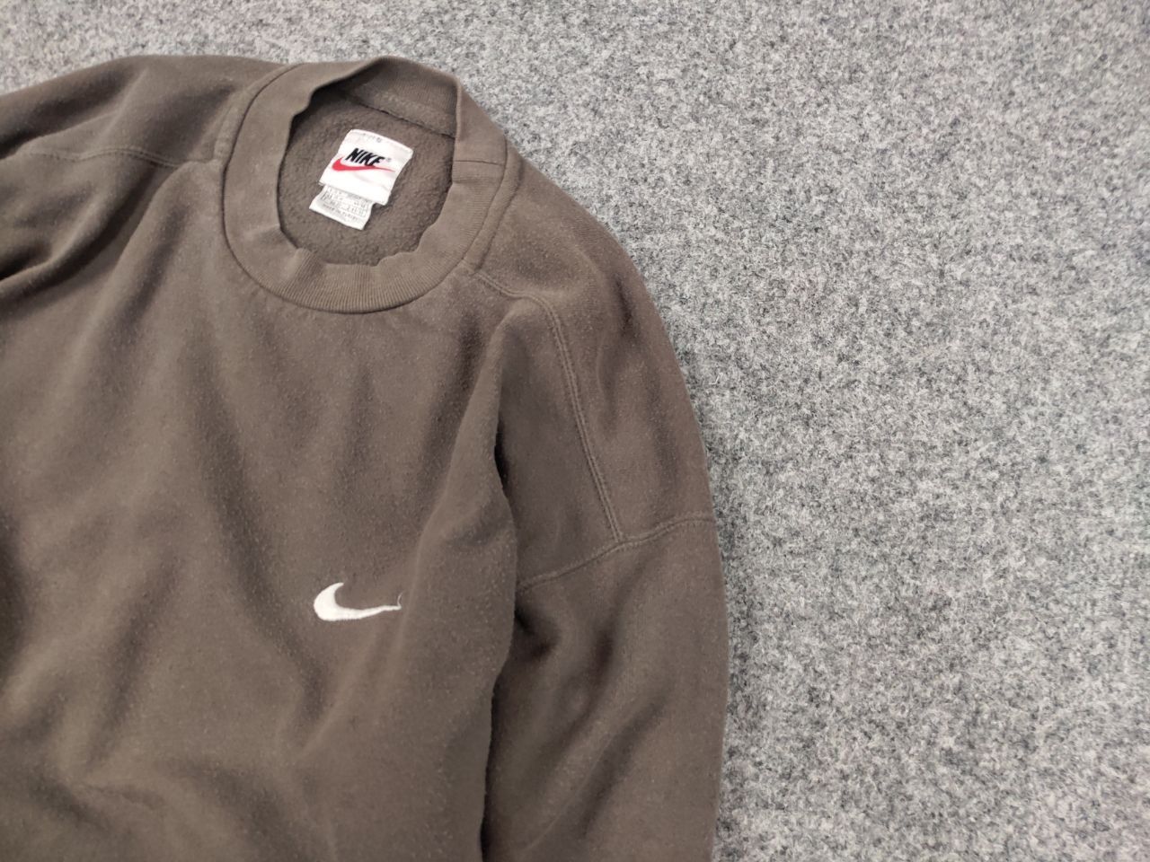 Nike Vintage 90's Nike Logo Khaki Faded Square Sweathsirt USA Size US M / EU 48-50 / 2 - 4 Thumbnail