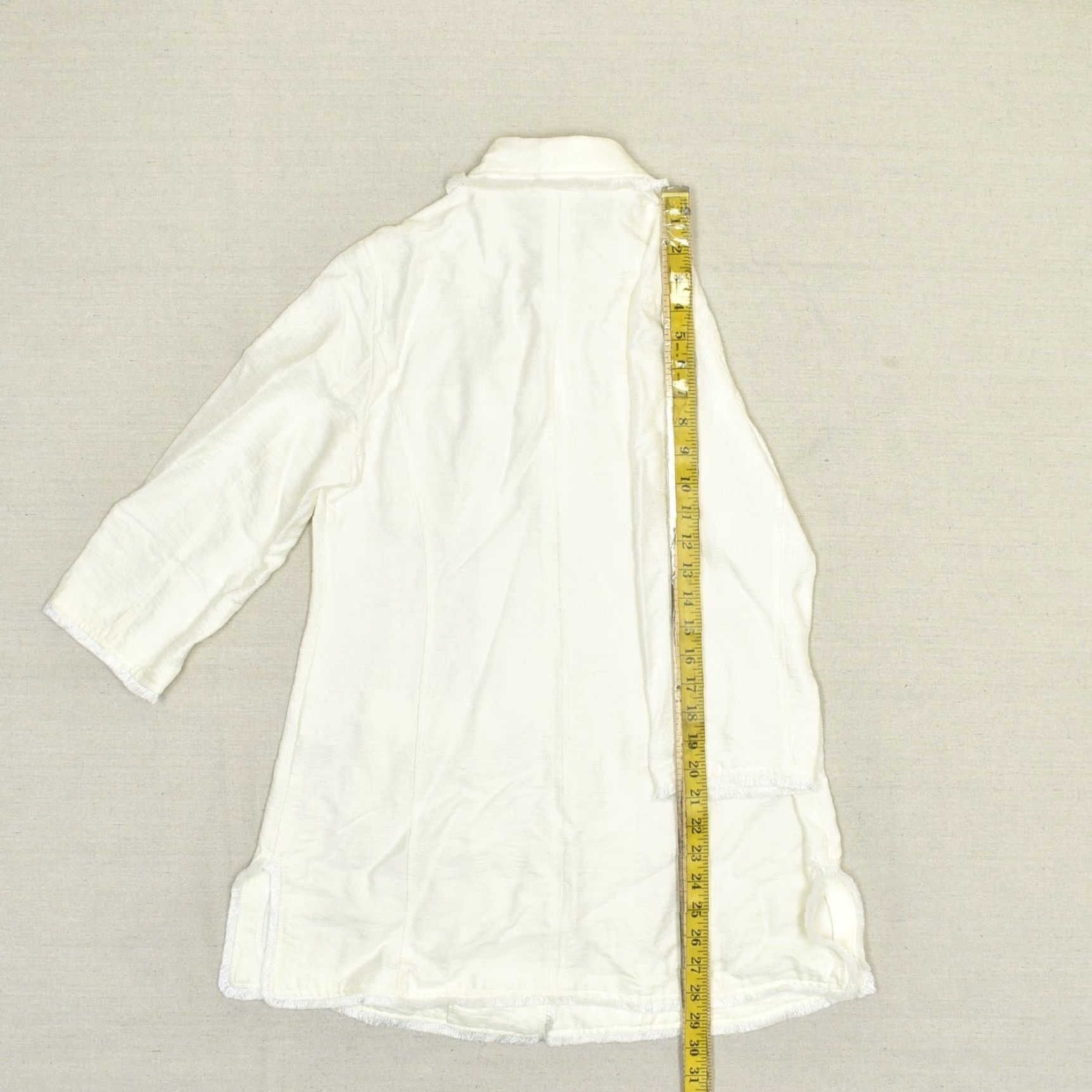 Vintage Chico's Women's Blazer Jacket Solid Pockets Button White Size 0 Elegant Jacket Blazer Women Button Closure Pockets White 0 Size XS / US 0-2 / IT 36-38 - 6 Thumbnail