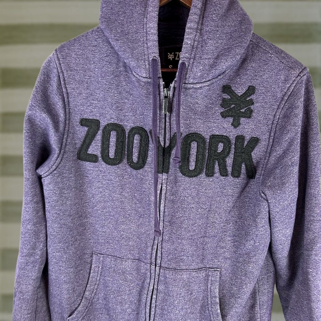 Zoo York VINTAGE ZooYork Purple Hoodie With Sherpa Inside Men S Zip Hoodie Purple Skate Street Y2K Flaw, Pre-owned, Fair Size US S / EU 44-46 / 1 - 1 Thumbnail