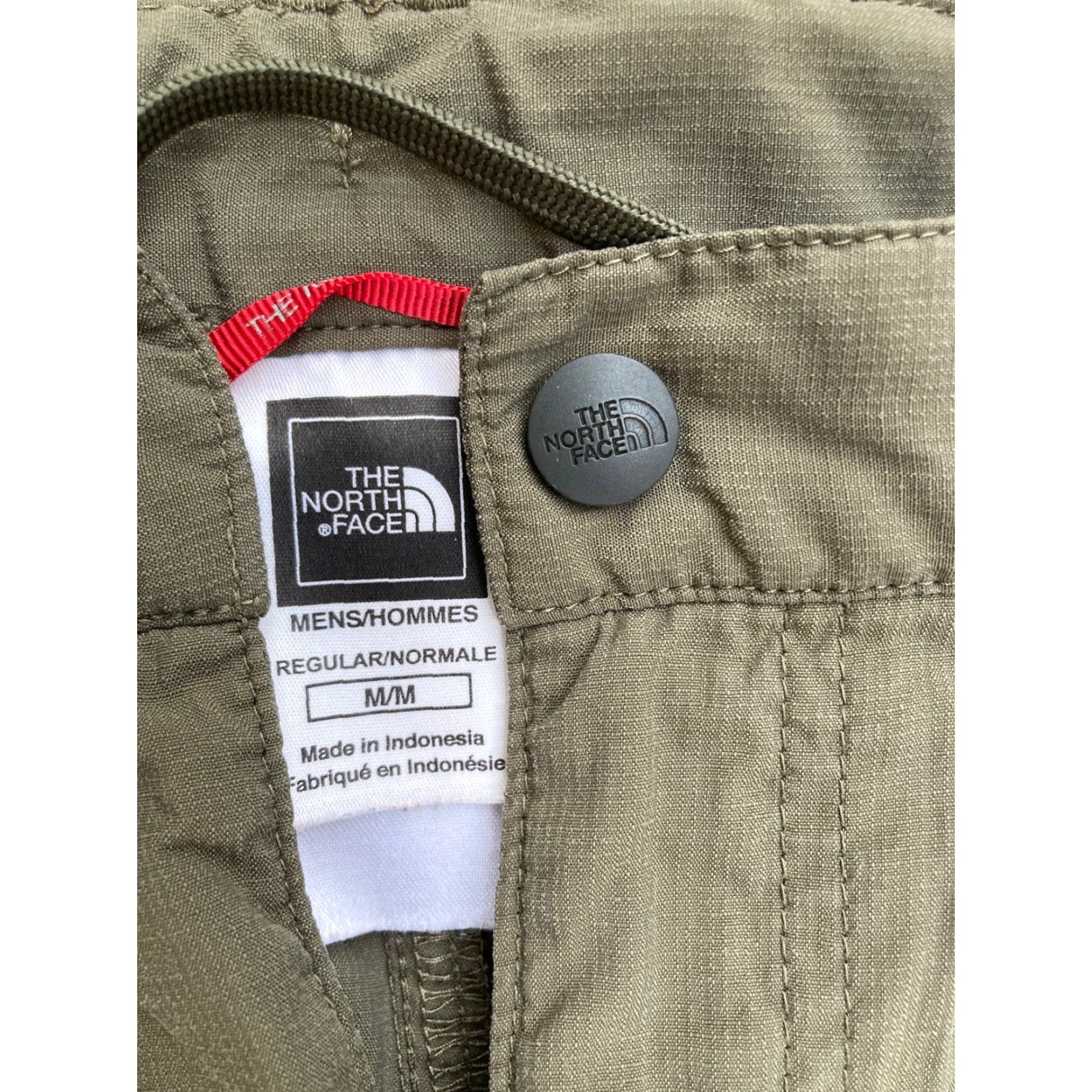 The North Face Men's North Face Shorts Green Nylon Solid PILLING M Lifestyle Hike Climb STAIN Size US 31 - 4 Thumbnail