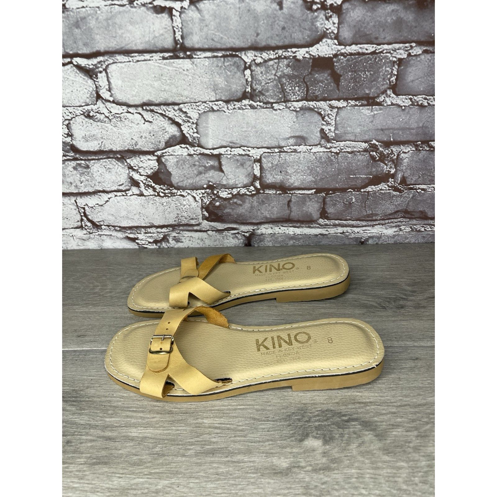 Other KINO Tan Yellow Slides Buckle Strap Cushion Comfort Sandals Size US 8 / IT 38 - 18 Thumbnail