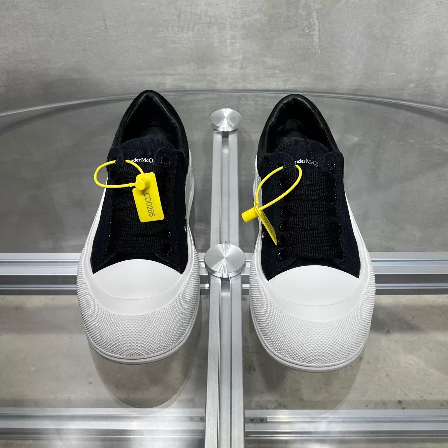 Alexander McQueen Alexander McQueen Canvas Sneaker Black & White 38 Size US 7.5 / IT 37.5 - 1 Thumbnail