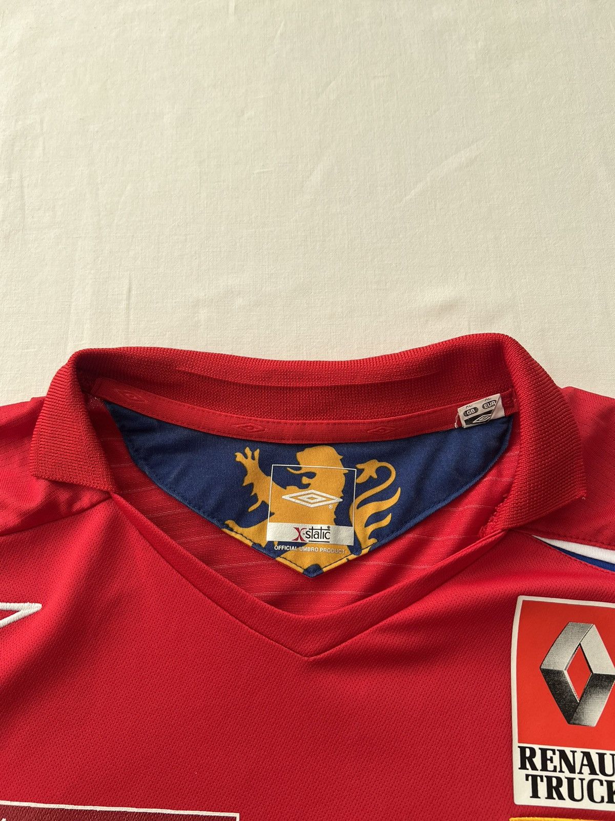 Umbro Olympique Lyonnais #4 Patrick Muller Umbro 2005 2006 Jersey Size US XL / EU 56 / 4 - 15 Thumbnail