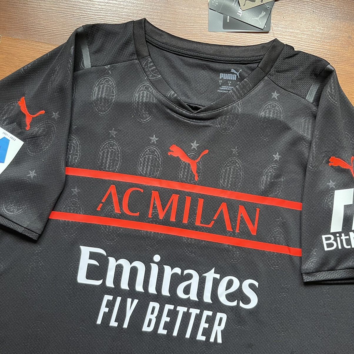 Puma × Vintage NWT AC MILAN PUMA 2021/2022 FOOTBALL THIRD JERSEY #9 GIROUD Size US L / EU 52-54 / 3 - 9 Thumbnail