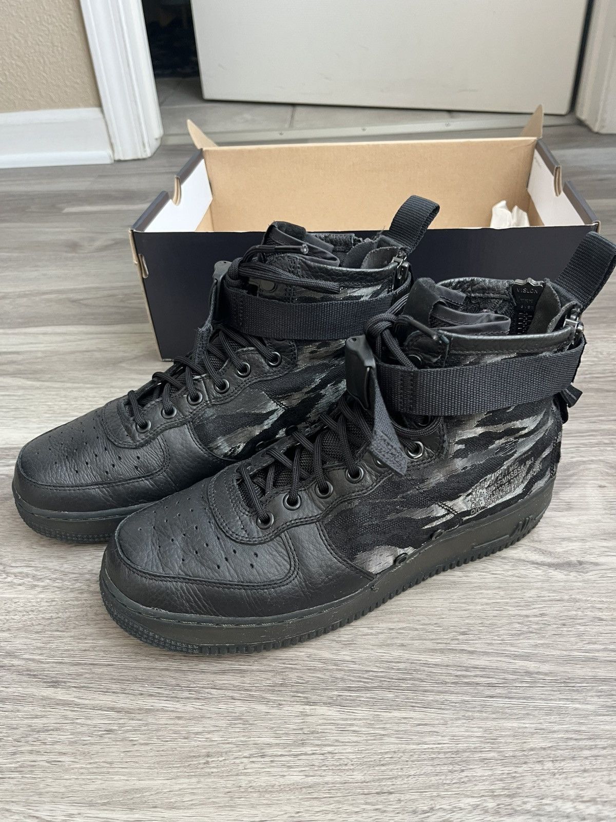 Nike Nike sf-af1 mid black Size US 8.5 / EU 41-42 - 1 Thumbnail