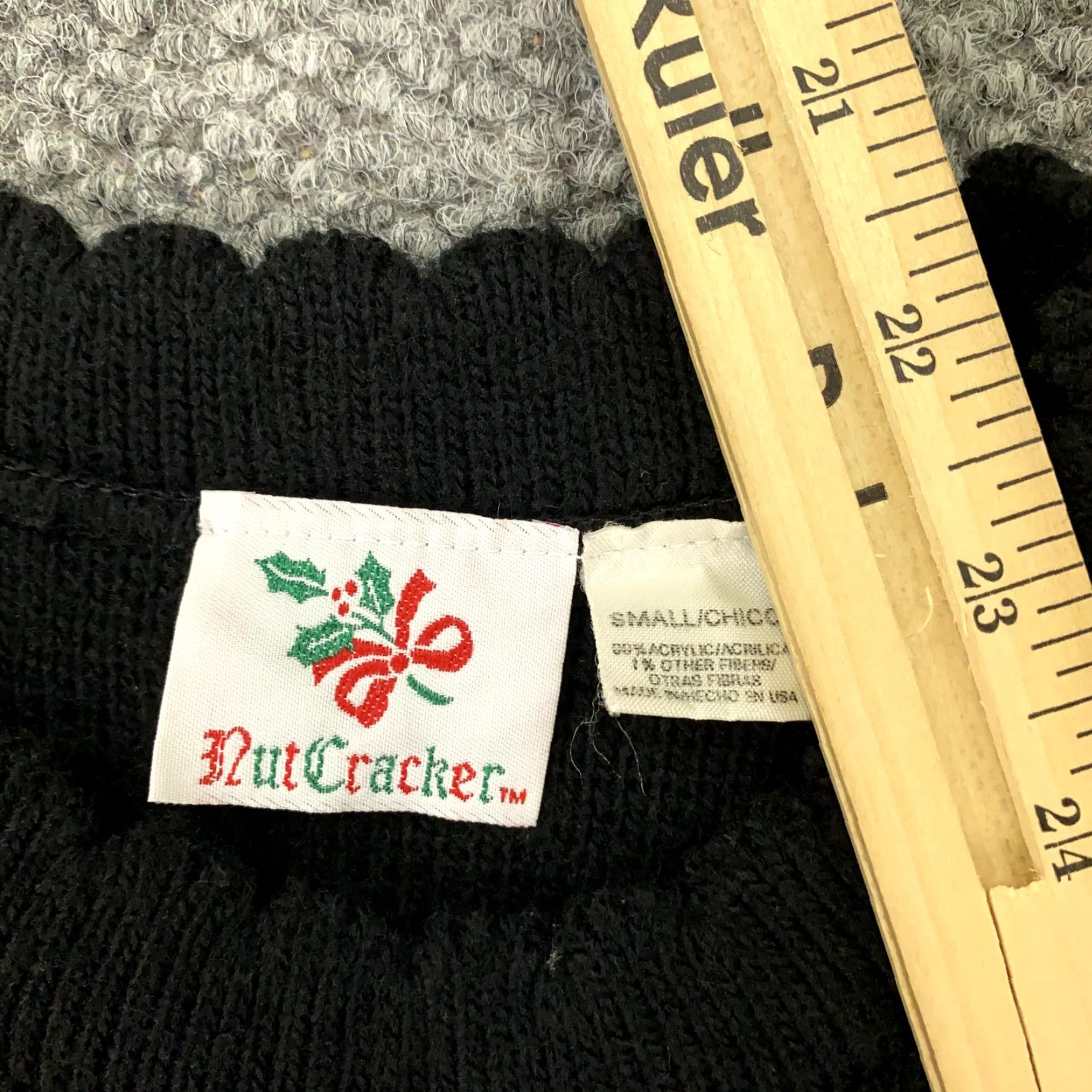 Vintage VINTAGE Nutcracker Sweater Womens Small Black Wreath Knit Holiday Ugly Christmas Size S / US 4 / IT 40 - 2 Thumbnail