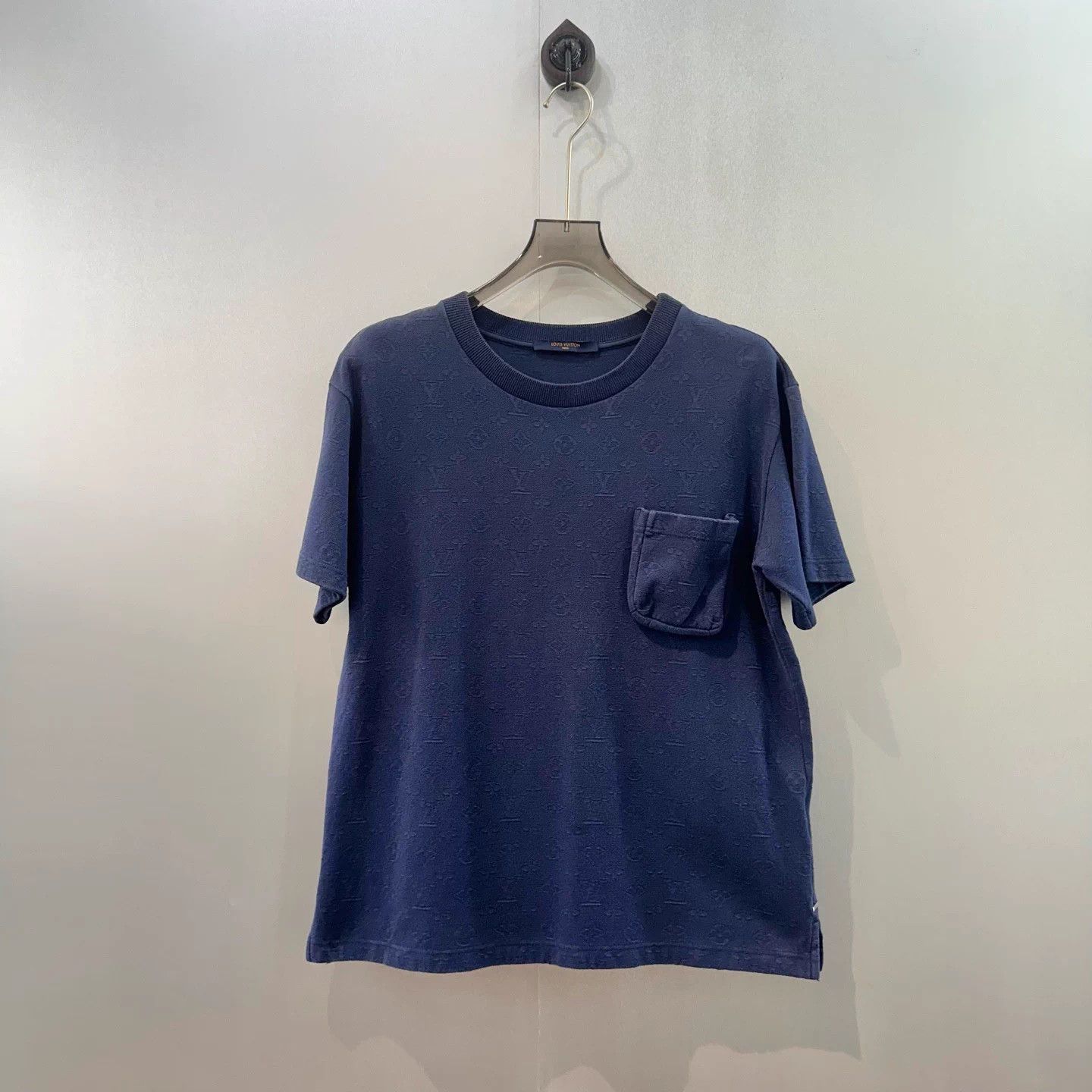 Louis Vuitton Louis Vuitton Dark All-Over Print Short Sleeve T-shirt M Size US M / EU 48-50 / 2 - 2 Thumbnail