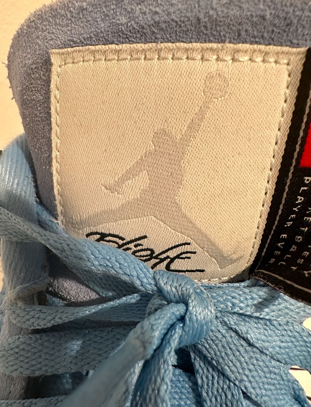 Jordan Brand Jordan 4 UNC - Size 9.5 Men’s Size US 9.5 / EU 42-43 - 4 Thumbnail