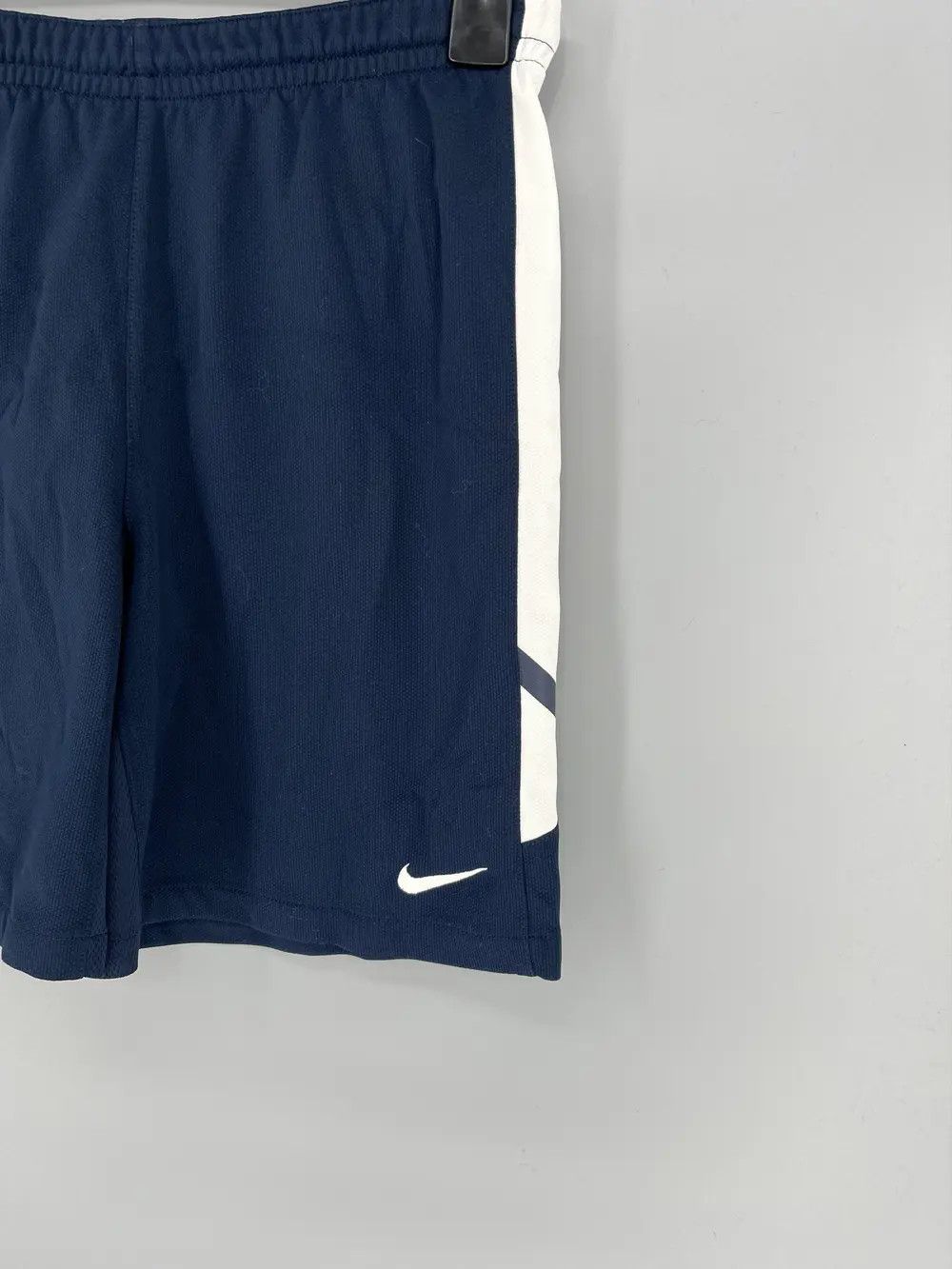 Nike Vintage Y2K Nike Dri-Fit Shorts Streetwear Style Travis Size US 32 / EU 48 - 4 Thumbnail
