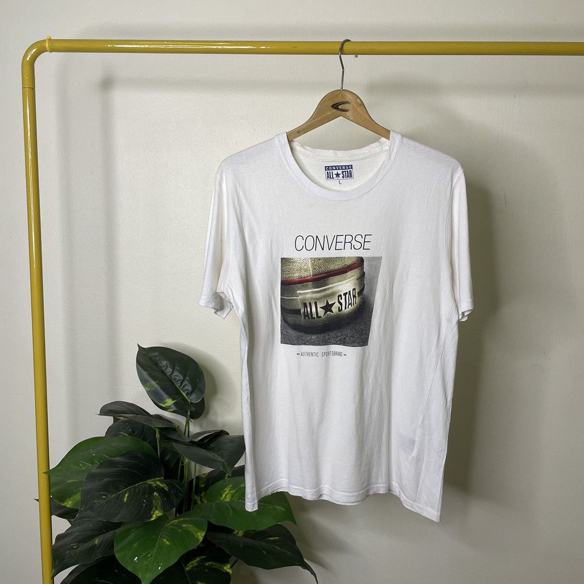 Converse Converse All Star Chuck Taylor Nice Design T Shirt Size US L / EU 52-54 / 3 - 1 Thumbnail