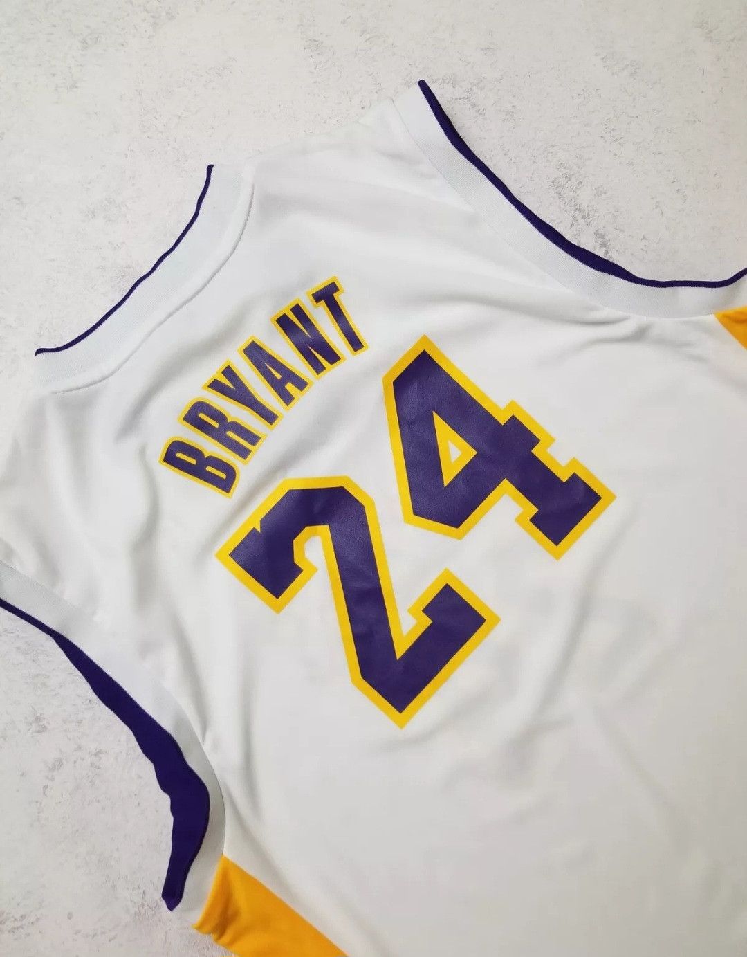 Adidas Los Angeles Lakers Kobe Bryant #24 Adidas NBA White Jersey Size US L / EU 52-54 / 3 - 3 Thumbnail