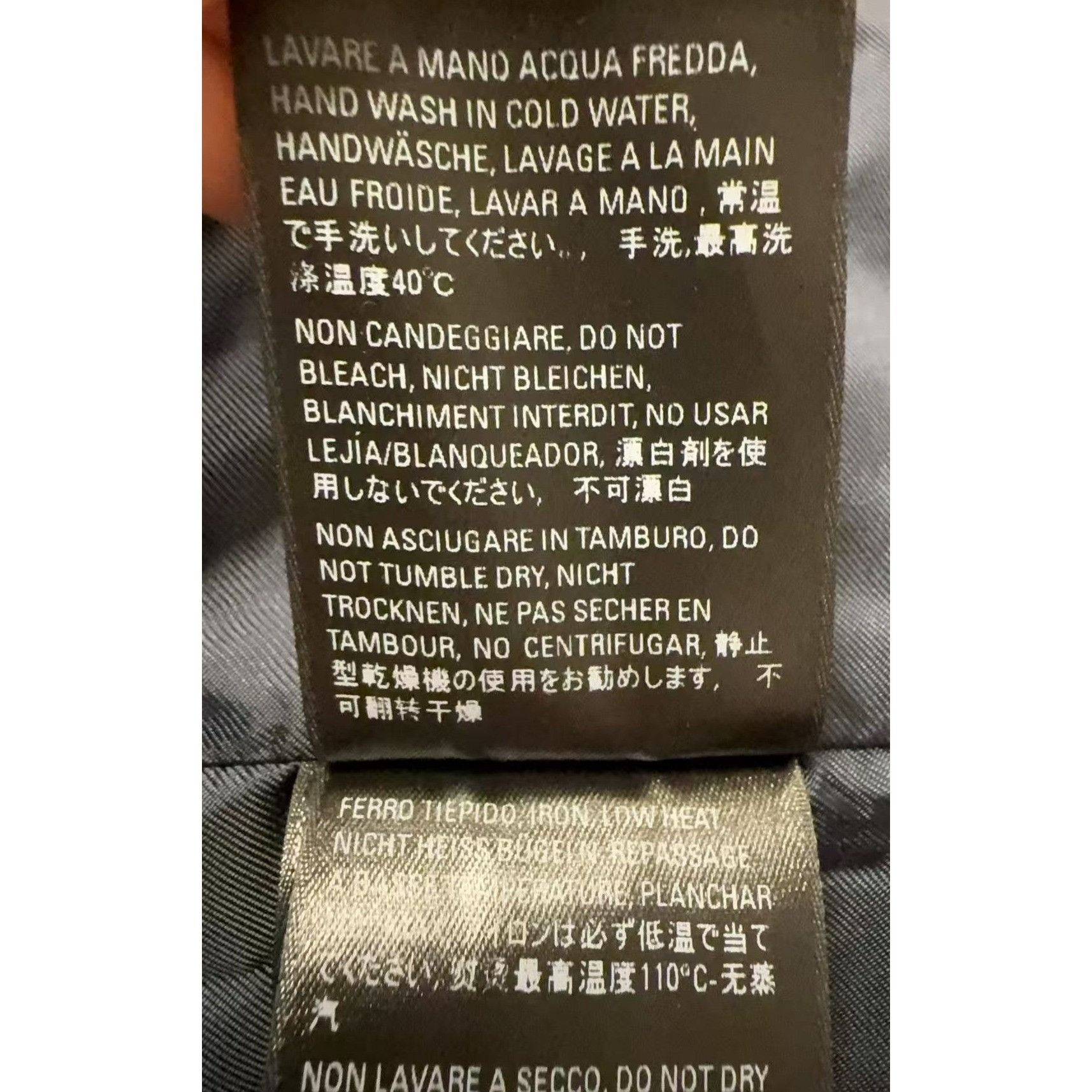 Balenciaga Balenciaga Black Hooded Lightweight Jacket 48 With Multiling Size US M / EU 48-50 / 2 - 11 Thumbnail