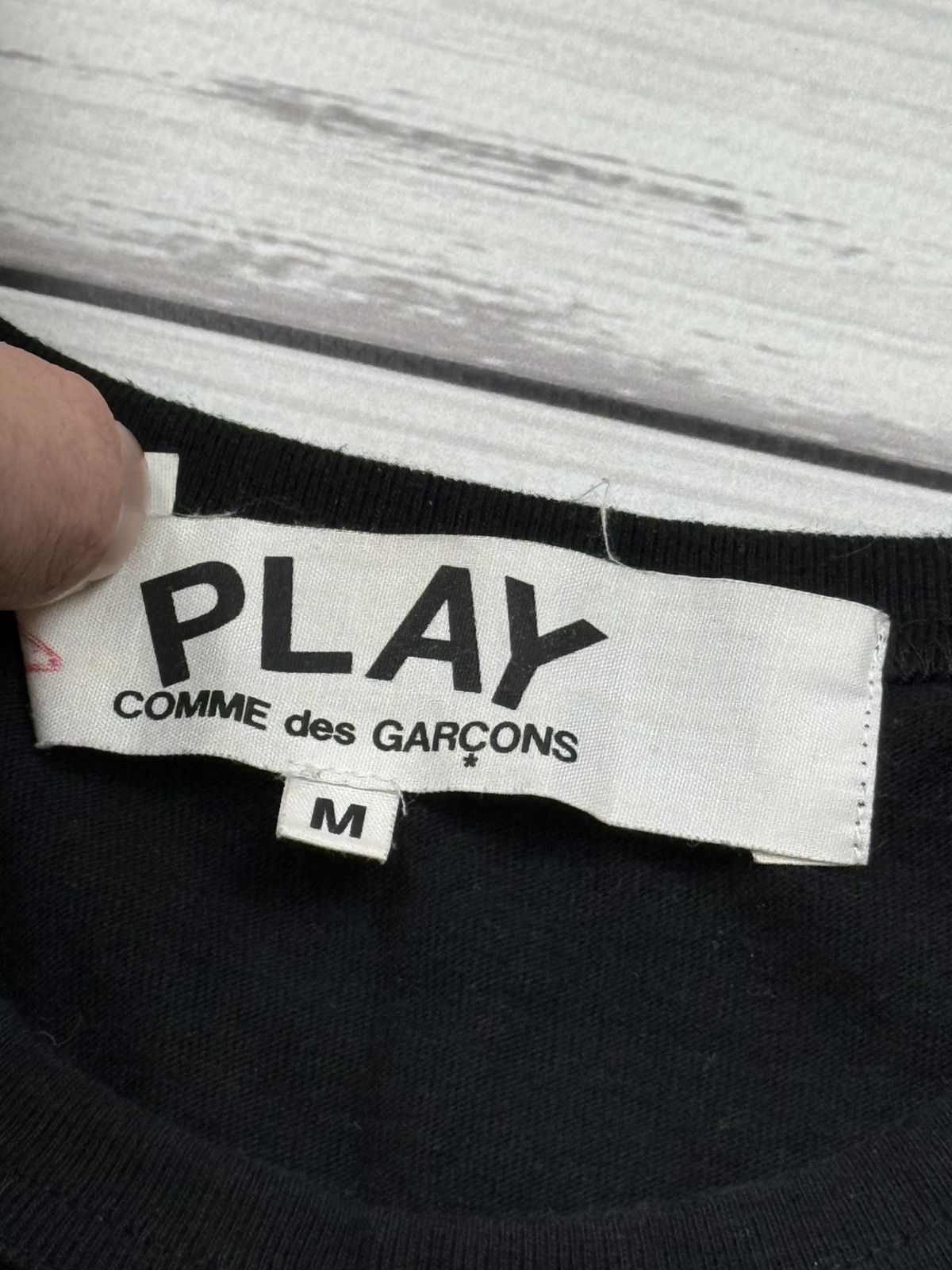 Comme des Garcons CDG Play Comme Des Garçons Inverted Heart Black and White Size US M / EU 48-50 / 2 - 5 Thumbnail