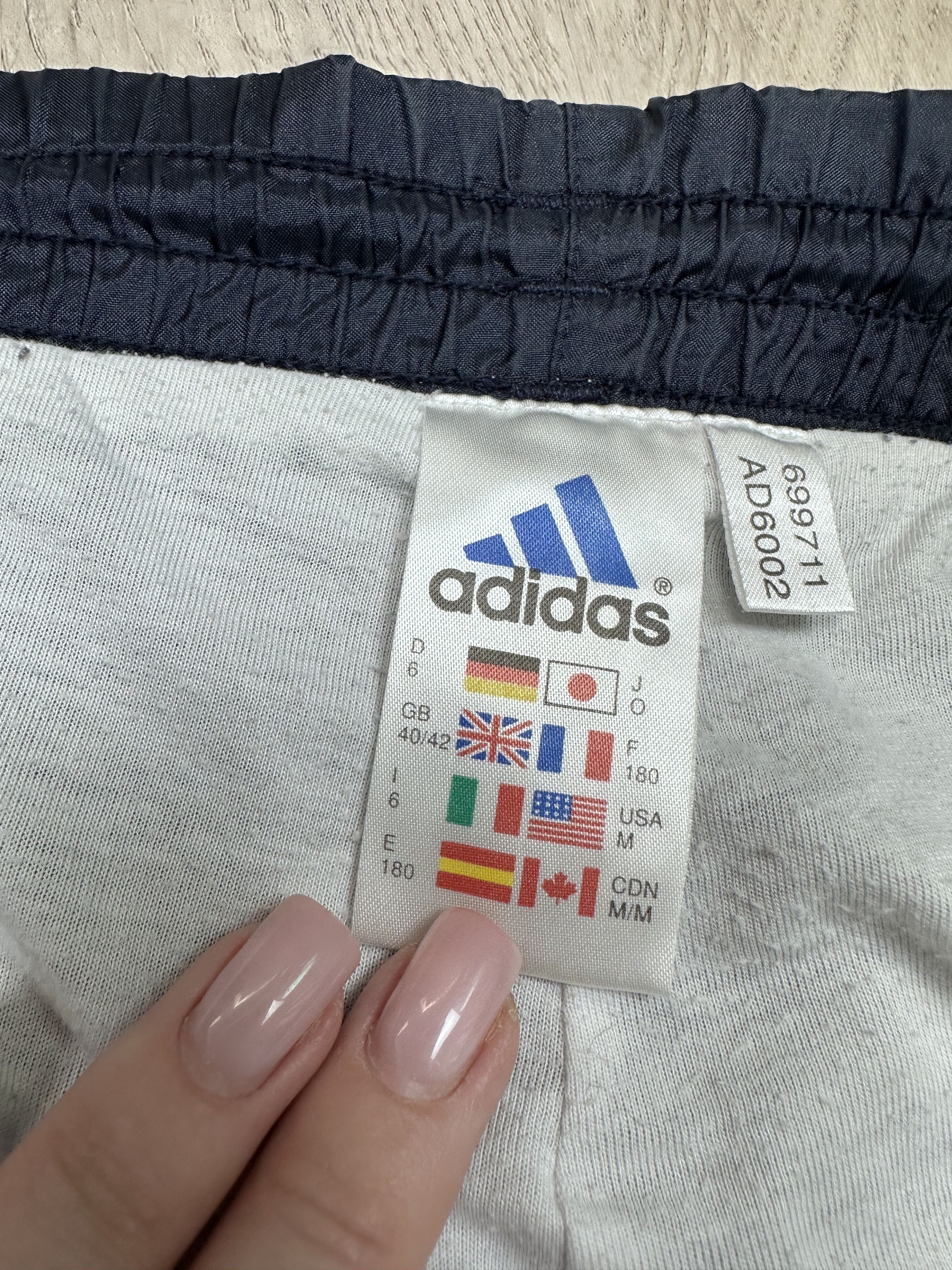 Adidas × Vintage Adidas Vintage Mens Baggy Nylon Track Pants Size US 32 / EU 48 - 5 Thumbnail