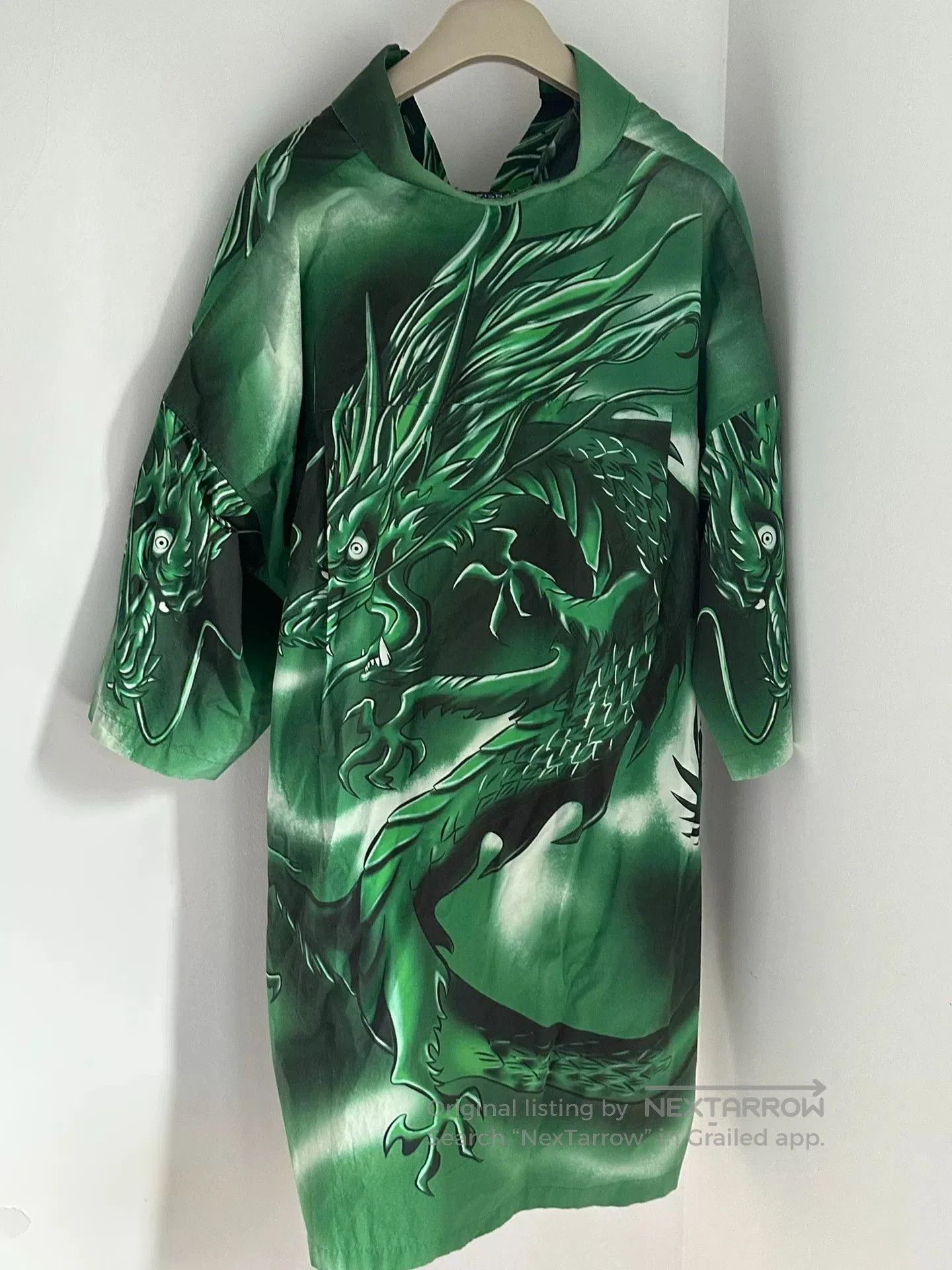 Balenciaga Balenciaga 18ss Green Dragon Short Sleeve Shirt. Size US M / EU 48-50 / 2 - 4 Thumbnail