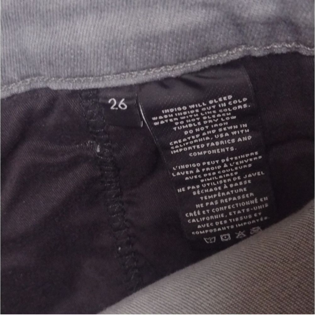 J Brand J BRAND Zion 3 Button Capri Gray Jeans Size 26 Size 28" / US 6 / IT 42 - 7 Thumbnail
