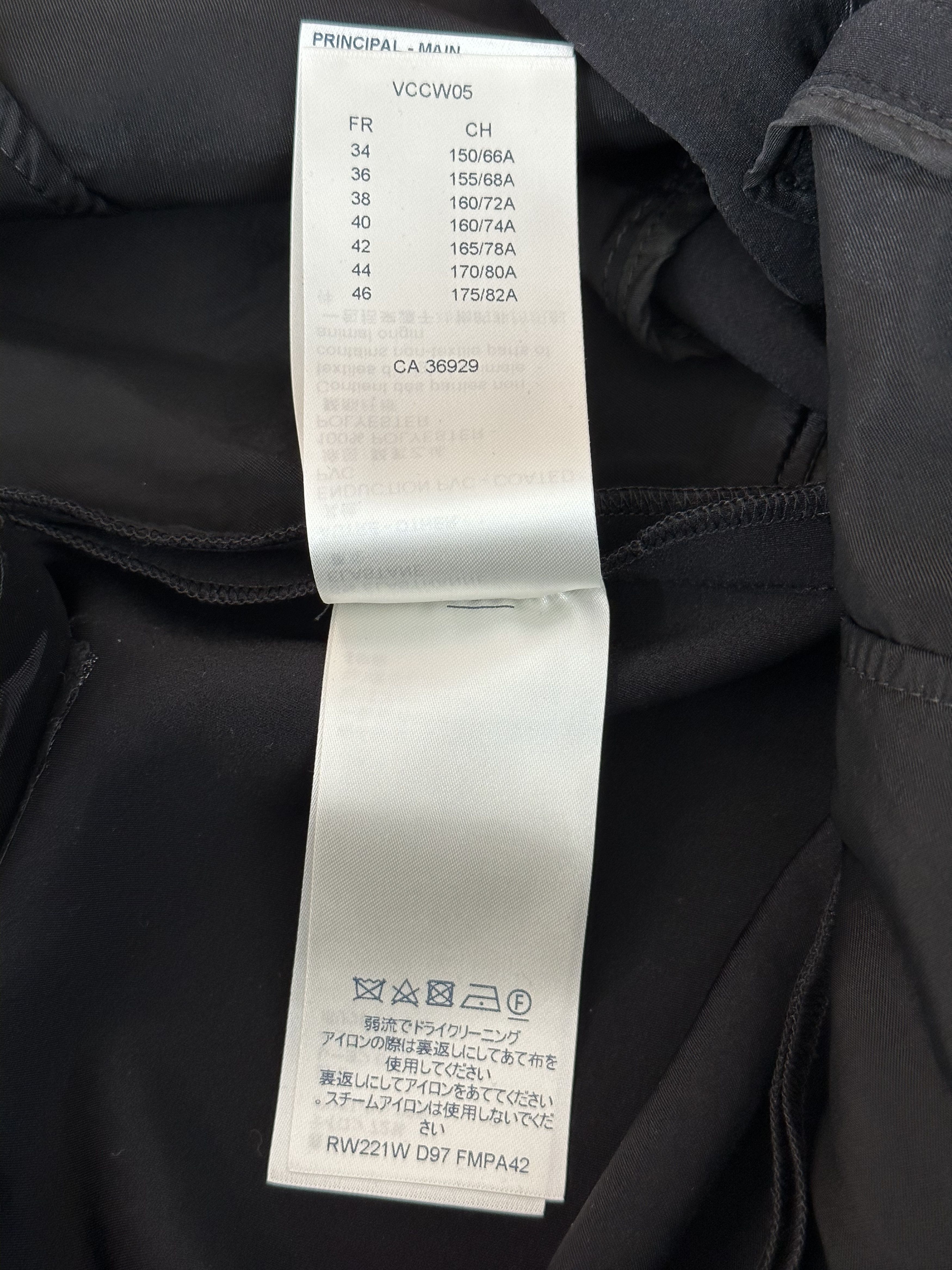 Louis Vuitton Louis Vuitton Black Monogram Women's Cargo Pants Size 25" / US 0 / IT 36 - 6 Thumbnail