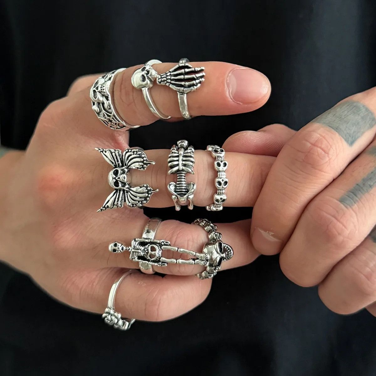 Vintage 9pcs Skull Head Ring Size ONE SIZE - 1 Thumbnail