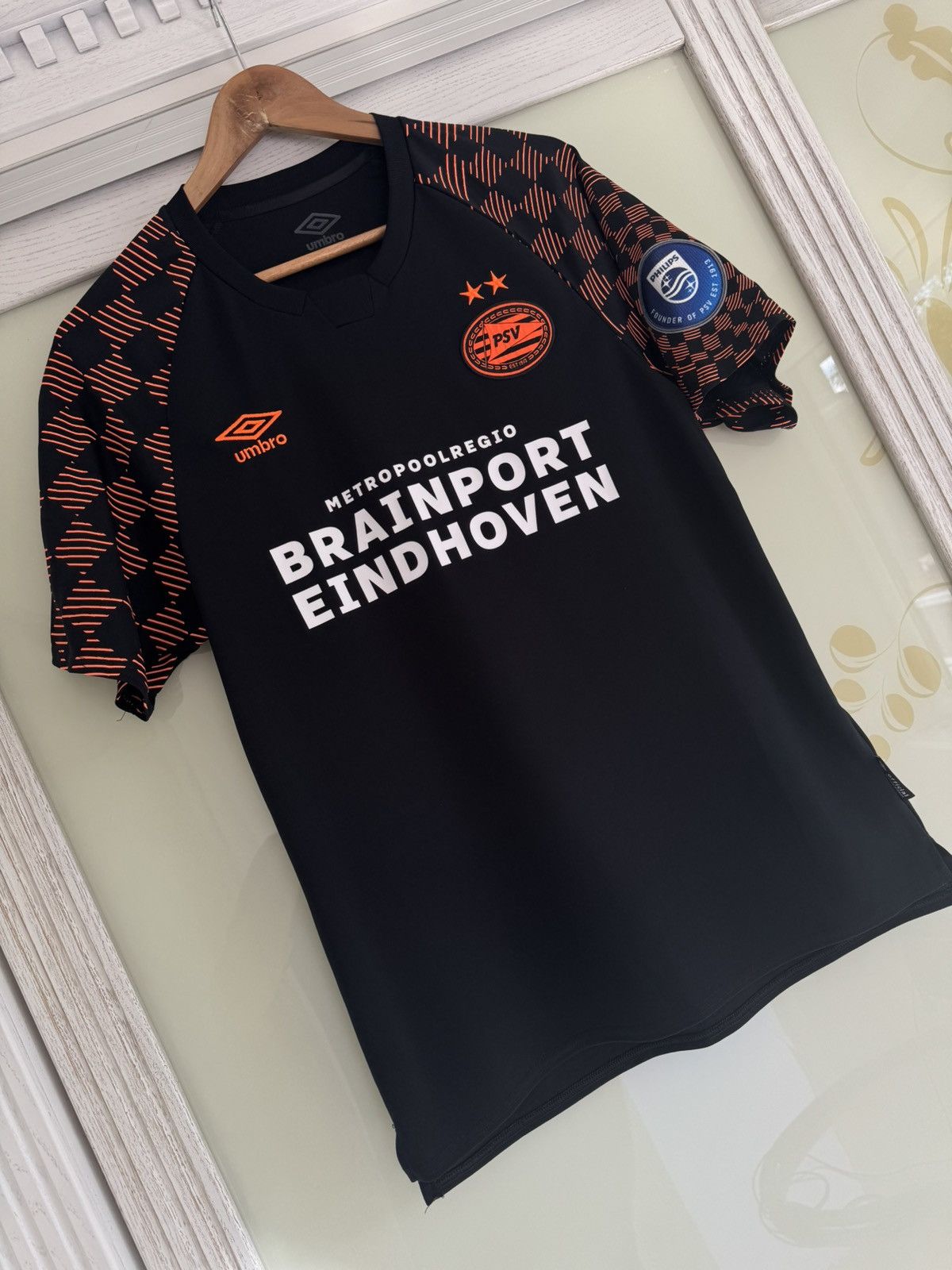 Umbro PSV Eindhoven 2019-2020 Away Soccer Jersey Football Kit Size US M / EU 48-50 / 2 - 4 Thumbnail