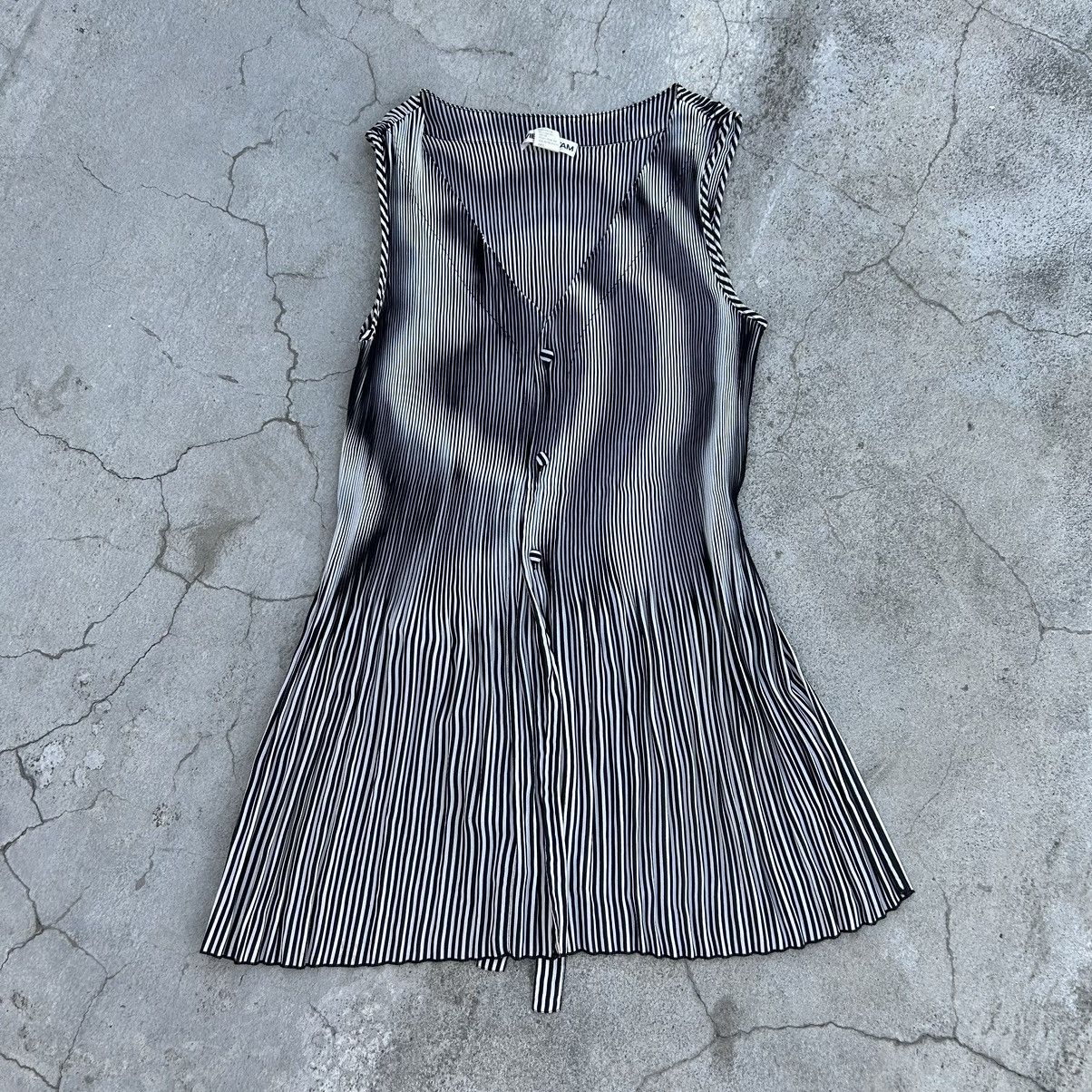 image of Vivienne Tam 90’S Pleated Top in Black/White, Women's (Size Small)