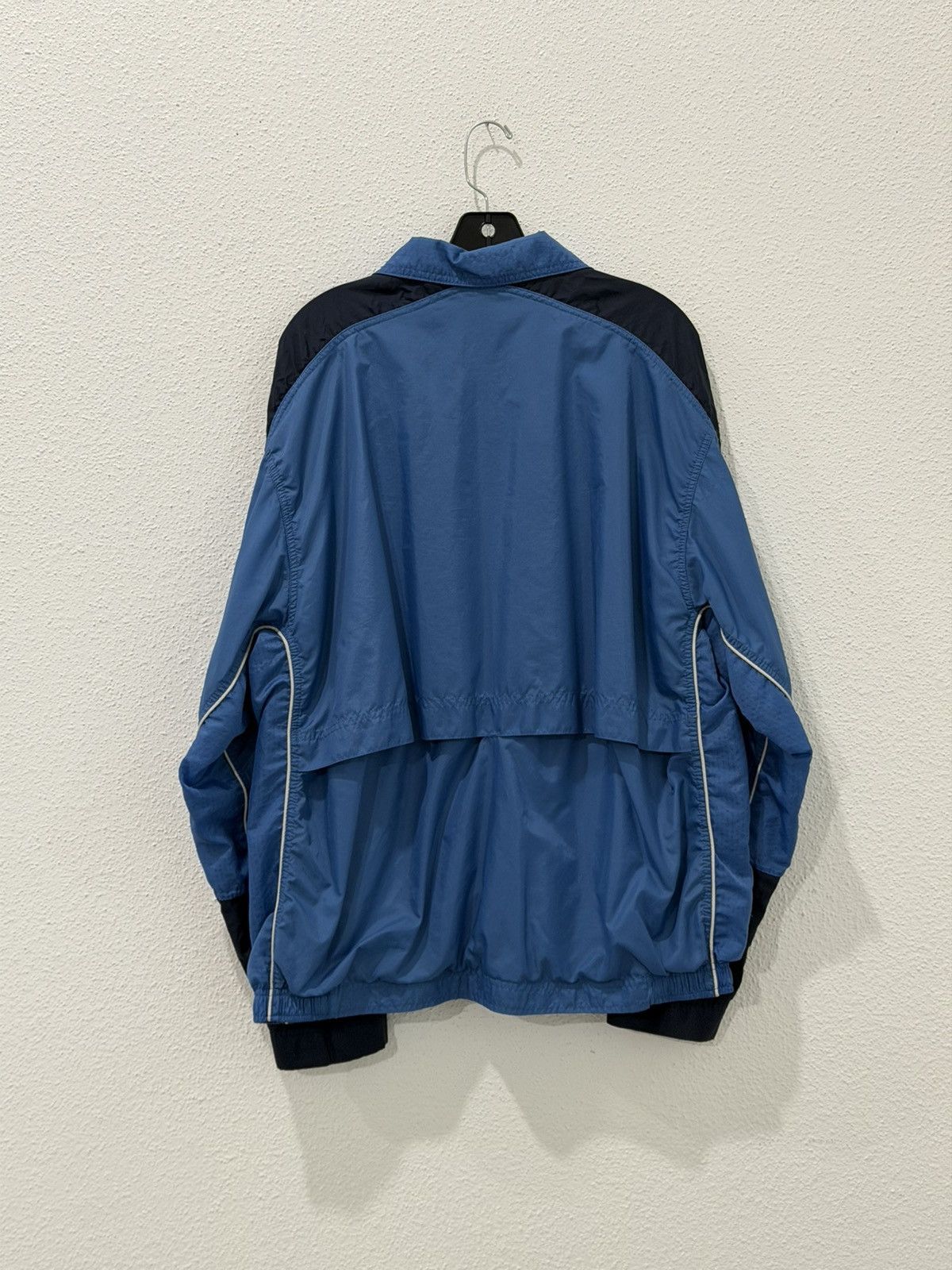 Nike Vintage 90s Nike Windbreaker Lightweight Jacket Size Large Size US L / EU 52-54 / 3 - 3 Thumbnail
