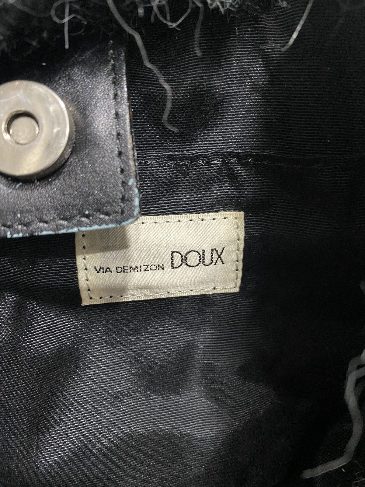 Japanese Brand × Junya Watanabe JAPAN VIA DEMIZON DOUX HAIRY BAG FAUX FUR BAG Size ONE SIZE - 3 Thumbnail