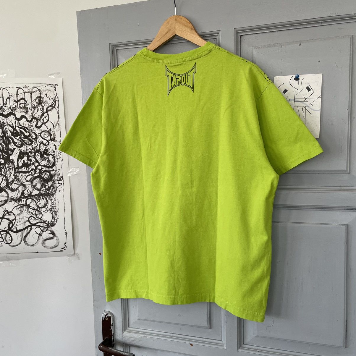 Tapout Tapout big print logo T-shirt neon green MMA Y2K Size US M / EU 48-50 / 2 - 5 Thumbnail
