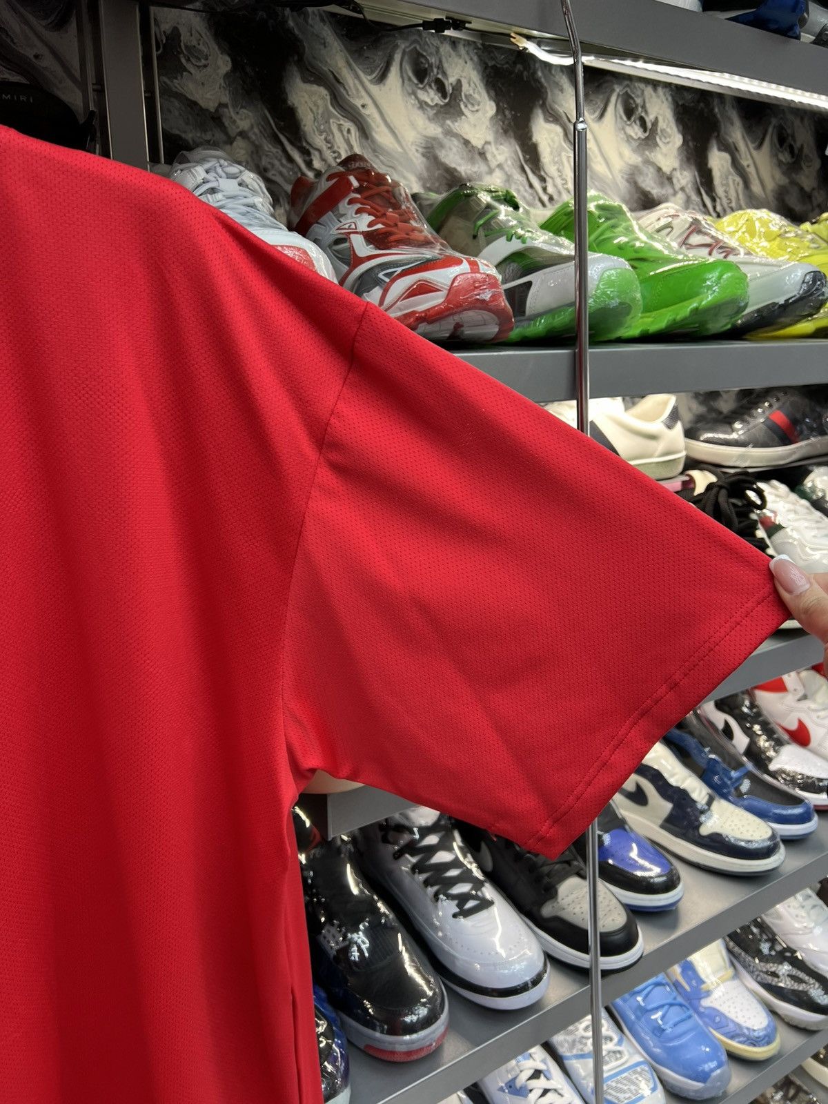 Balenciaga Balenciaga Red Jersey Size US S / EU 44-46 / 1 - 4 Thumbnail
