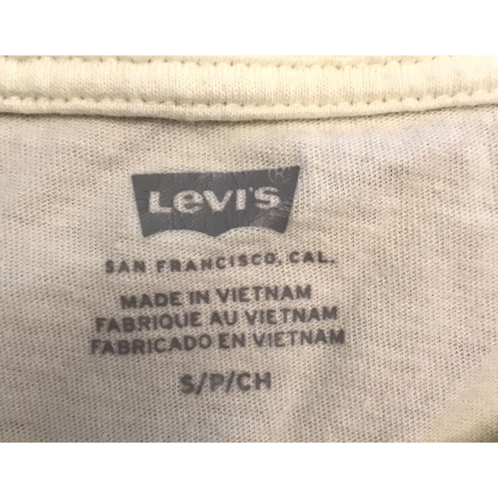 Levi's Levi's Shirt Juniors White T-Shirt Sunglasses Beach Casual Short Sleeve Crew Neck 661 Small Womens Men? Size S / US 4 / IT 40 - 3 Thumbnail