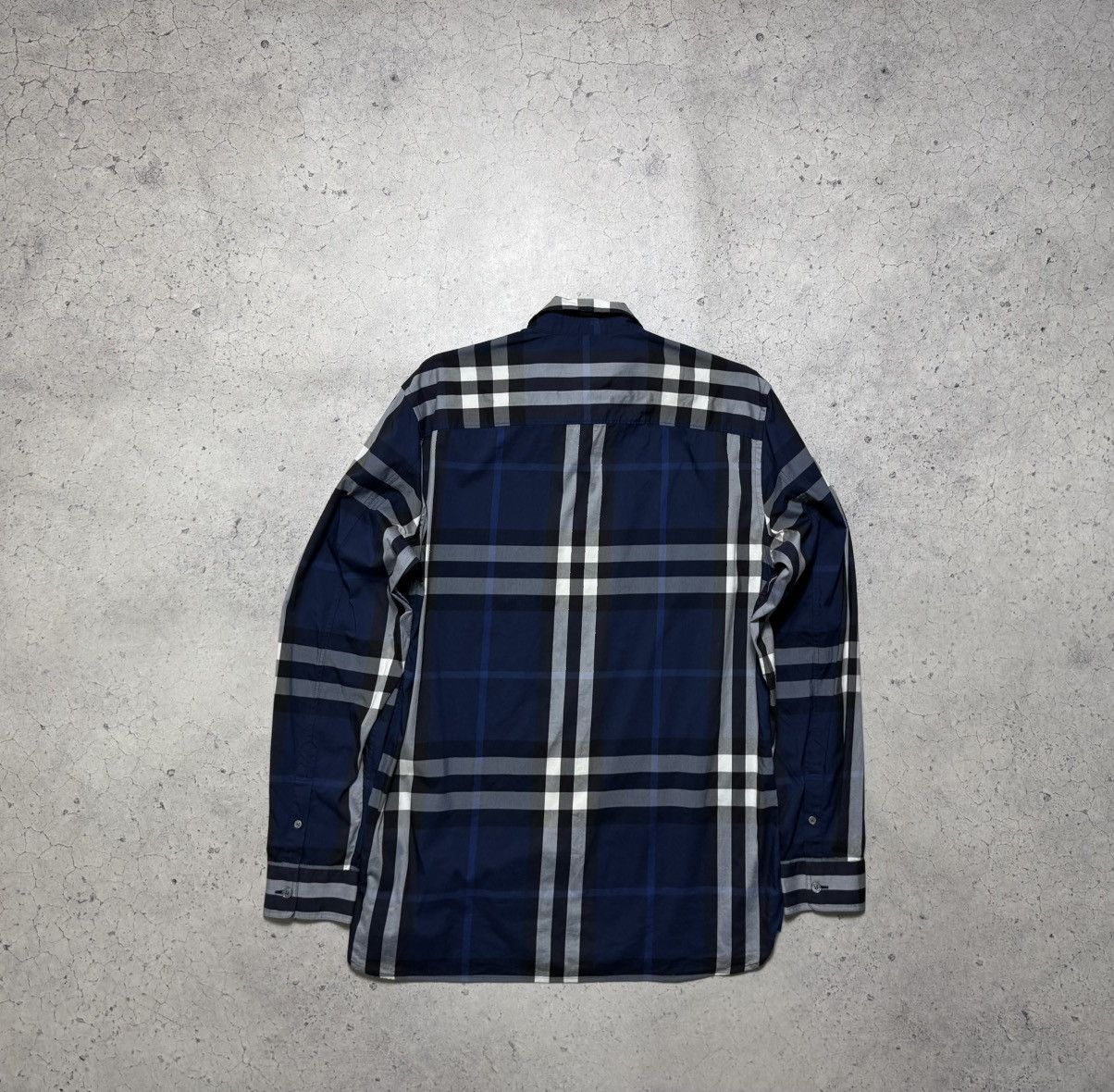 Burberry Burberry Checked Button Up Shirt Luxury Size M Size US M / EU 48-50 / 2 - 13 Thumbnail