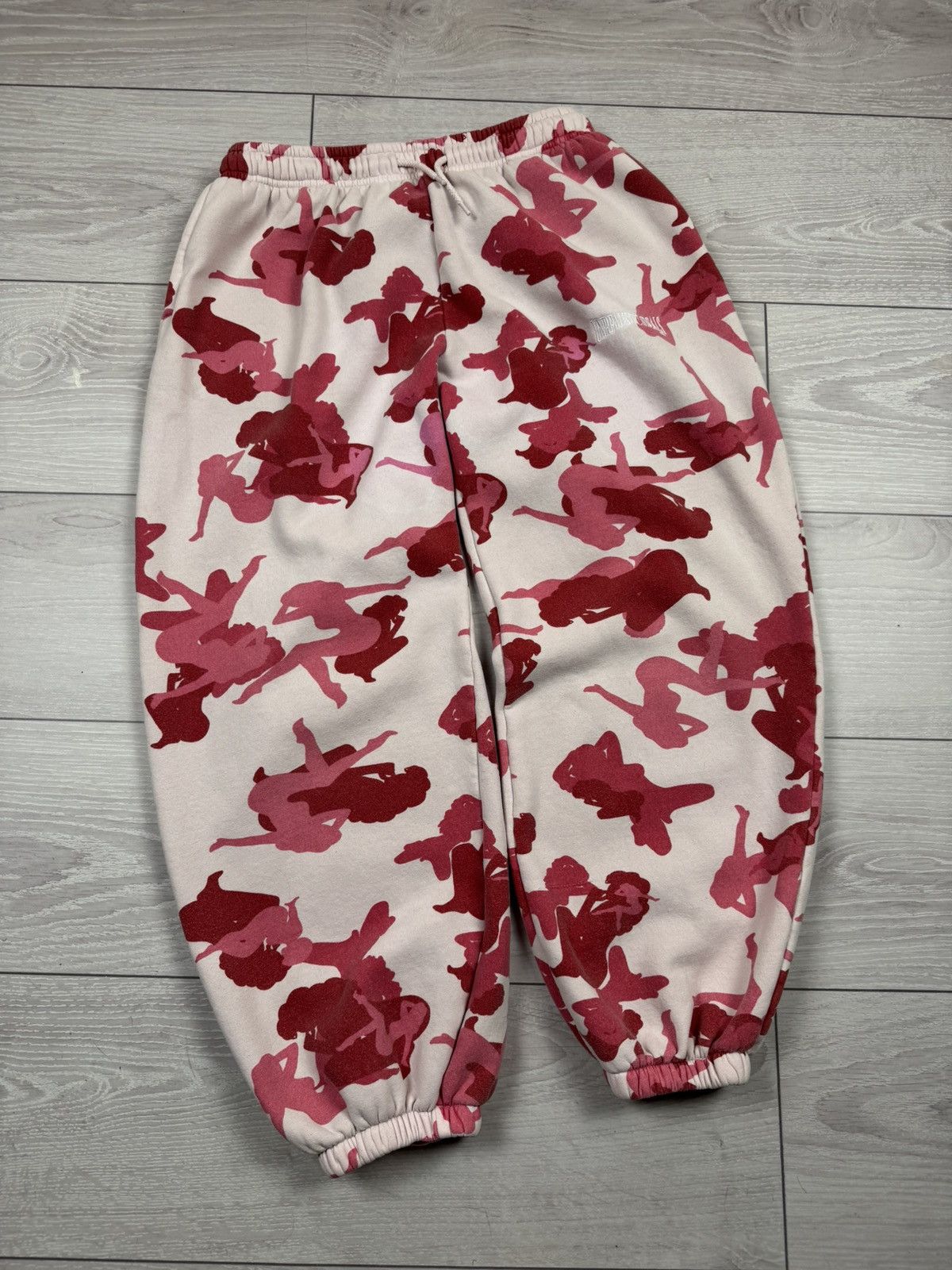 Named Collective Named Collective Camo Sweatpants Joggers Y2K XL size Size US 36 / EU 52 - 1 Thumbnail