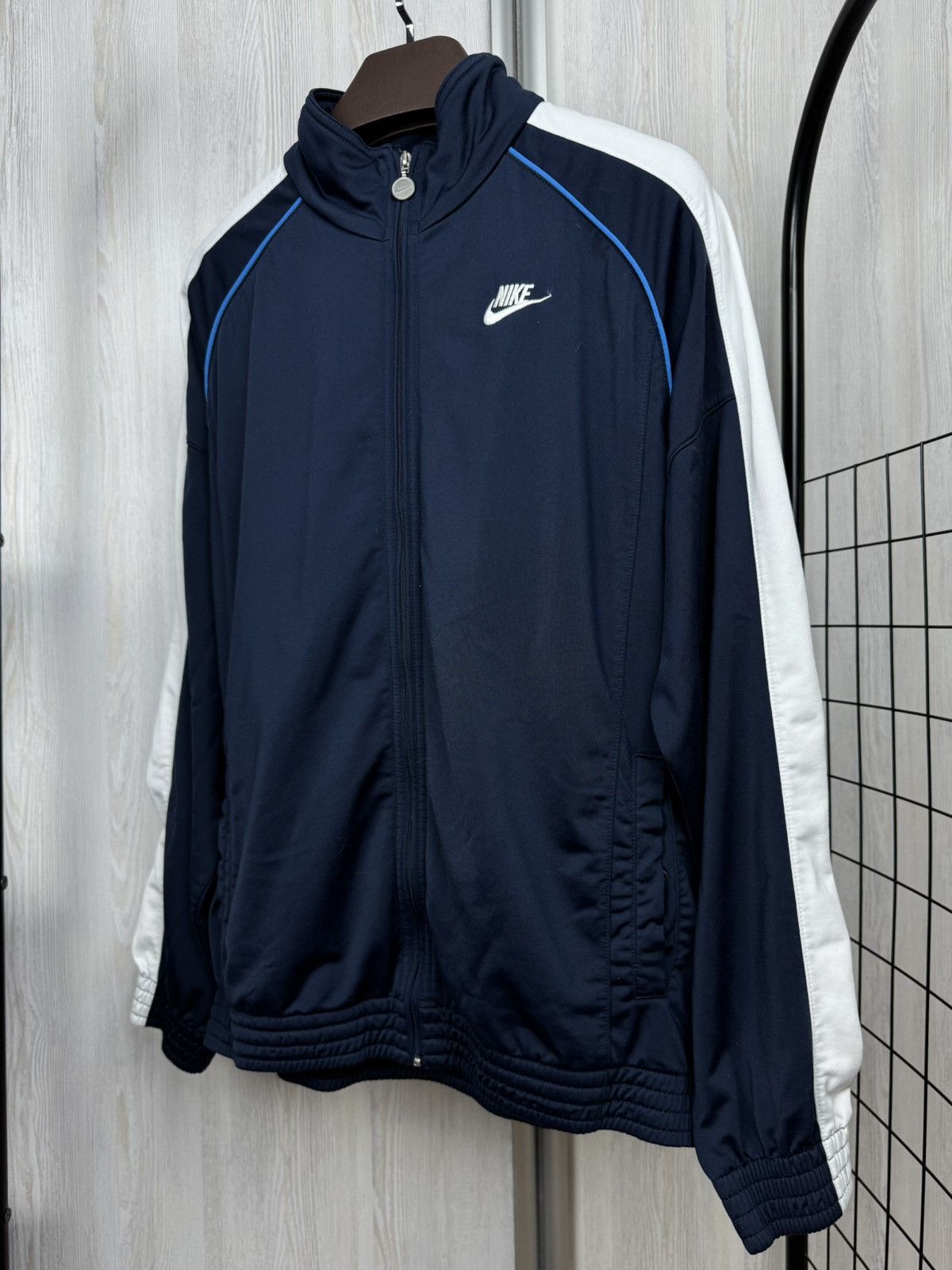 Nike Nike vintage y2k big logo navy blue track top jacket Size US L / EU 52-54 / 3 - 9 Thumbnail