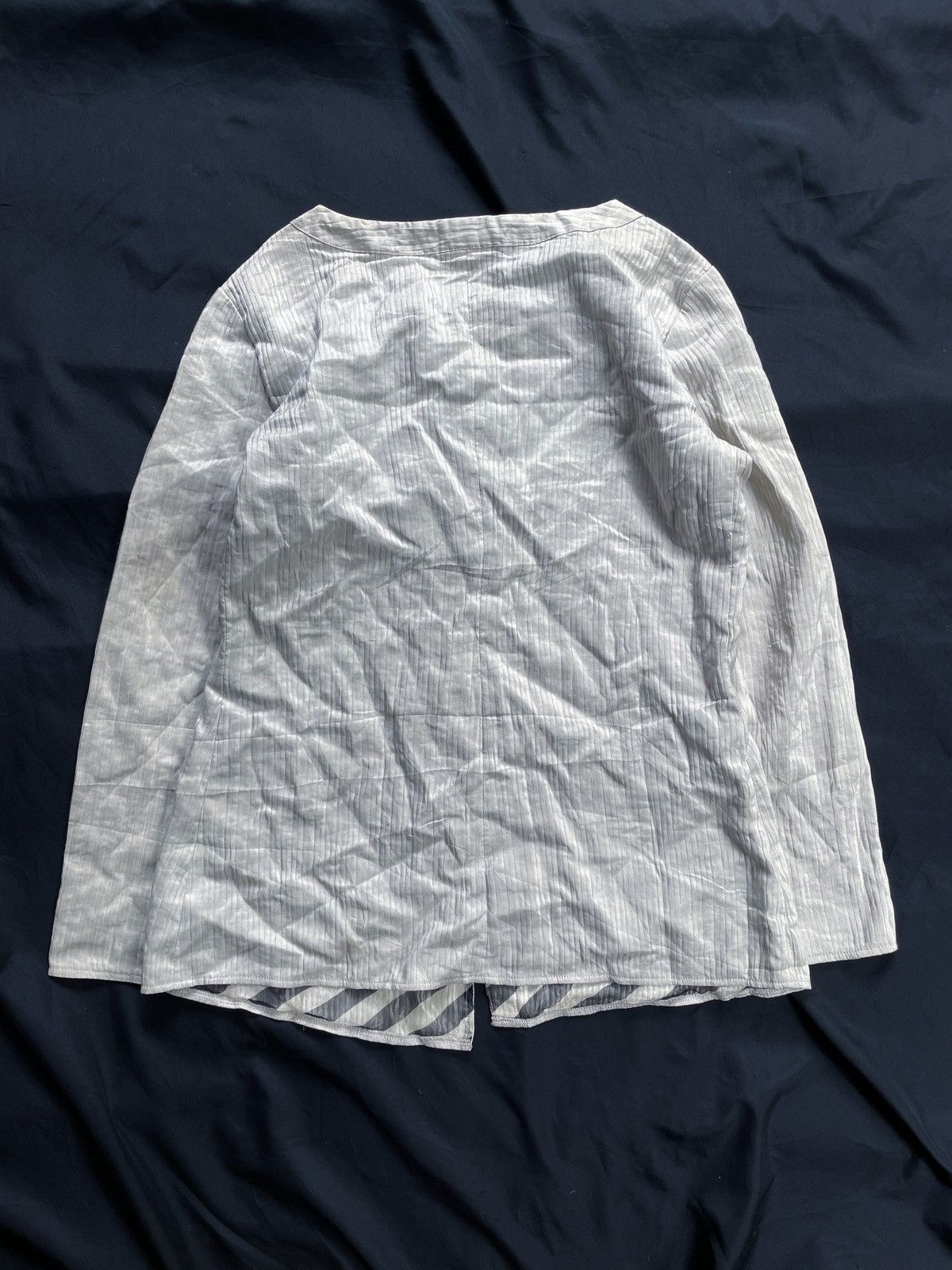Armani ARMANU ARCHIVE COLLECTION BUTTON DOWN SHIRT Size US M / EU 48-50 / 2 - 11 Thumbnail