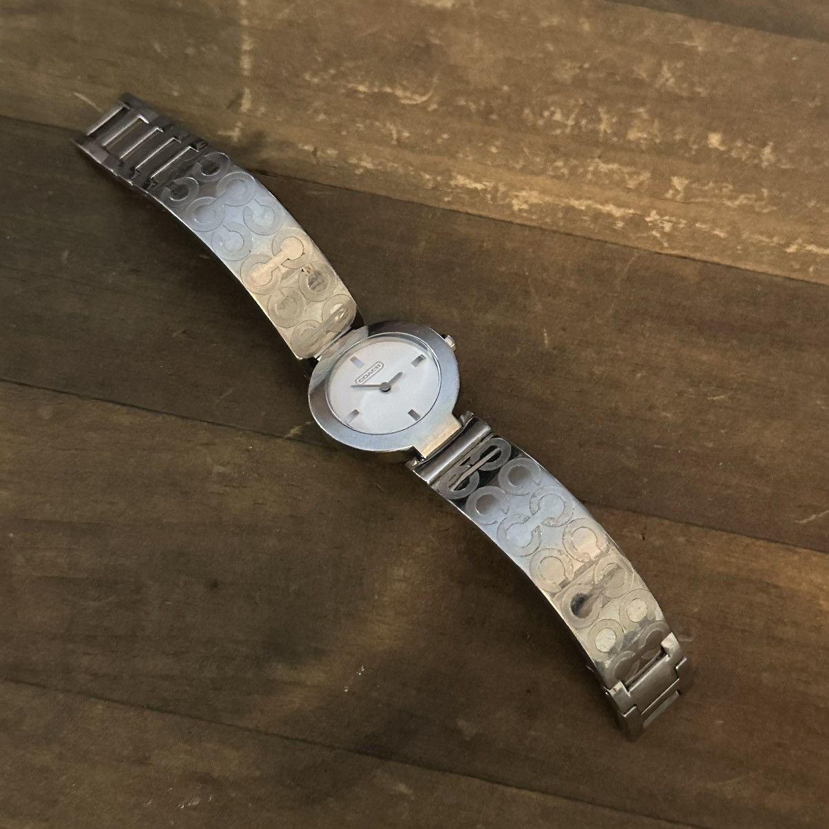 Coach Coach Mercer silver tone etched logo band watch Size ONE SIZE - 7 Thumbnail