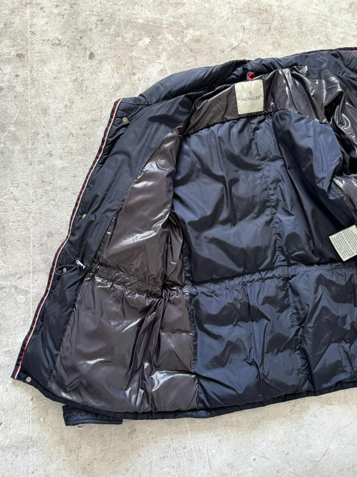 Moncler Moncler Millais puffer jacket Size US L / EU 52-54 / 3 - 12 Thumbnail