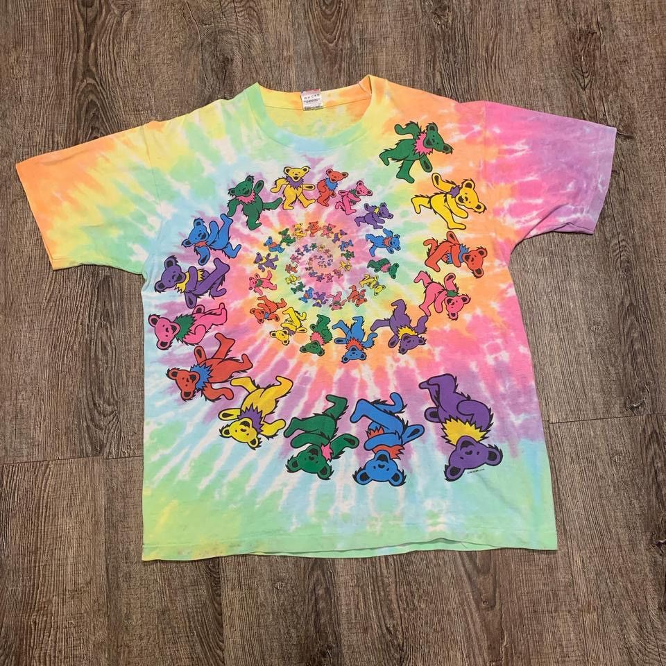 Vintage 90s Grateful Dead spiral bear tie dye band T-shirt
