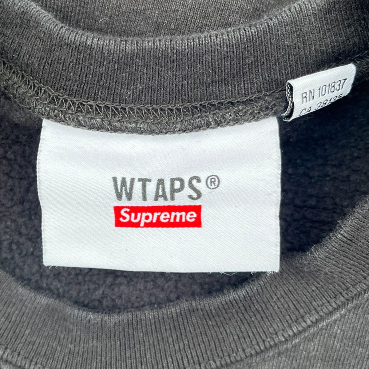 Supreme Supreme x WTAPS Crewneck Black Box Logo Rare FW21 Size US M / EU 48-50 / 2 - 6 Thumbnail