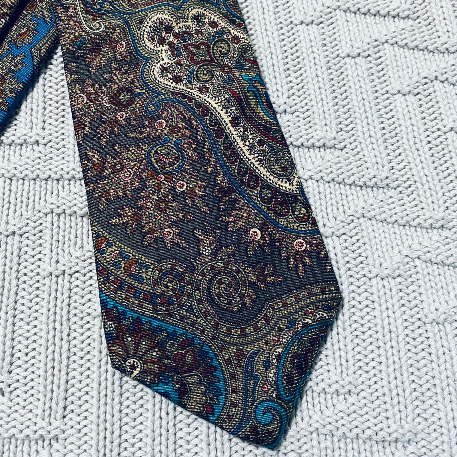 Saks Fifth Avenue Saks Fifth Avenue green paisley silk tie Size ONE SIZE - 2 Thumbnail