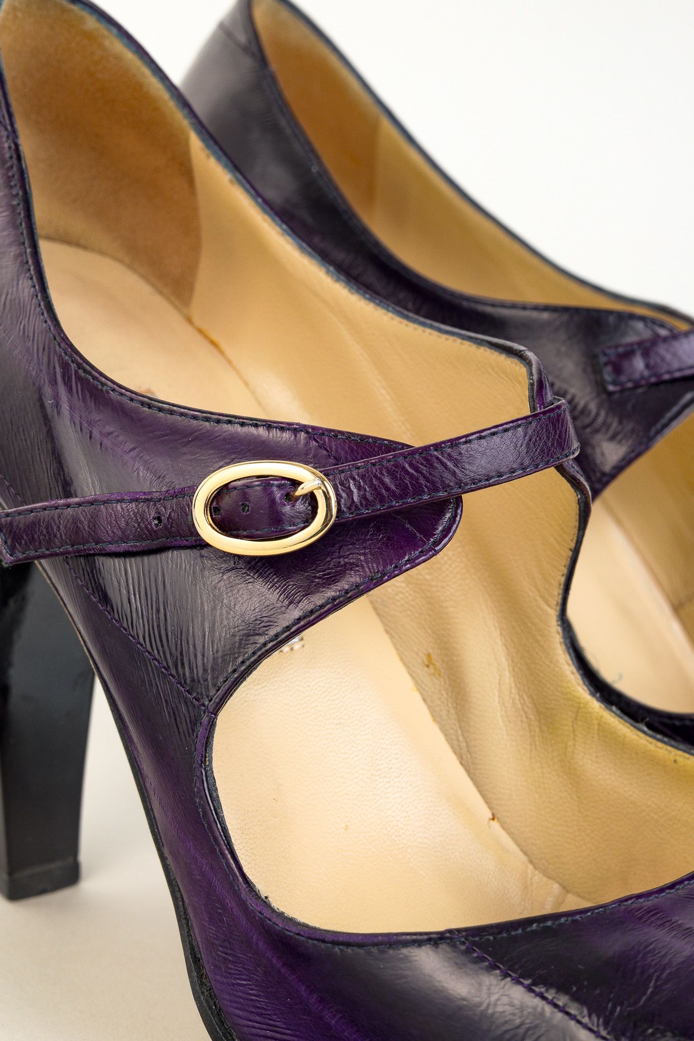 Jimmy Choo Jimmy Choo Kiln Purple Eel Mary Jane Pumps Size US 9 / IT 39 - 4 Thumbnail