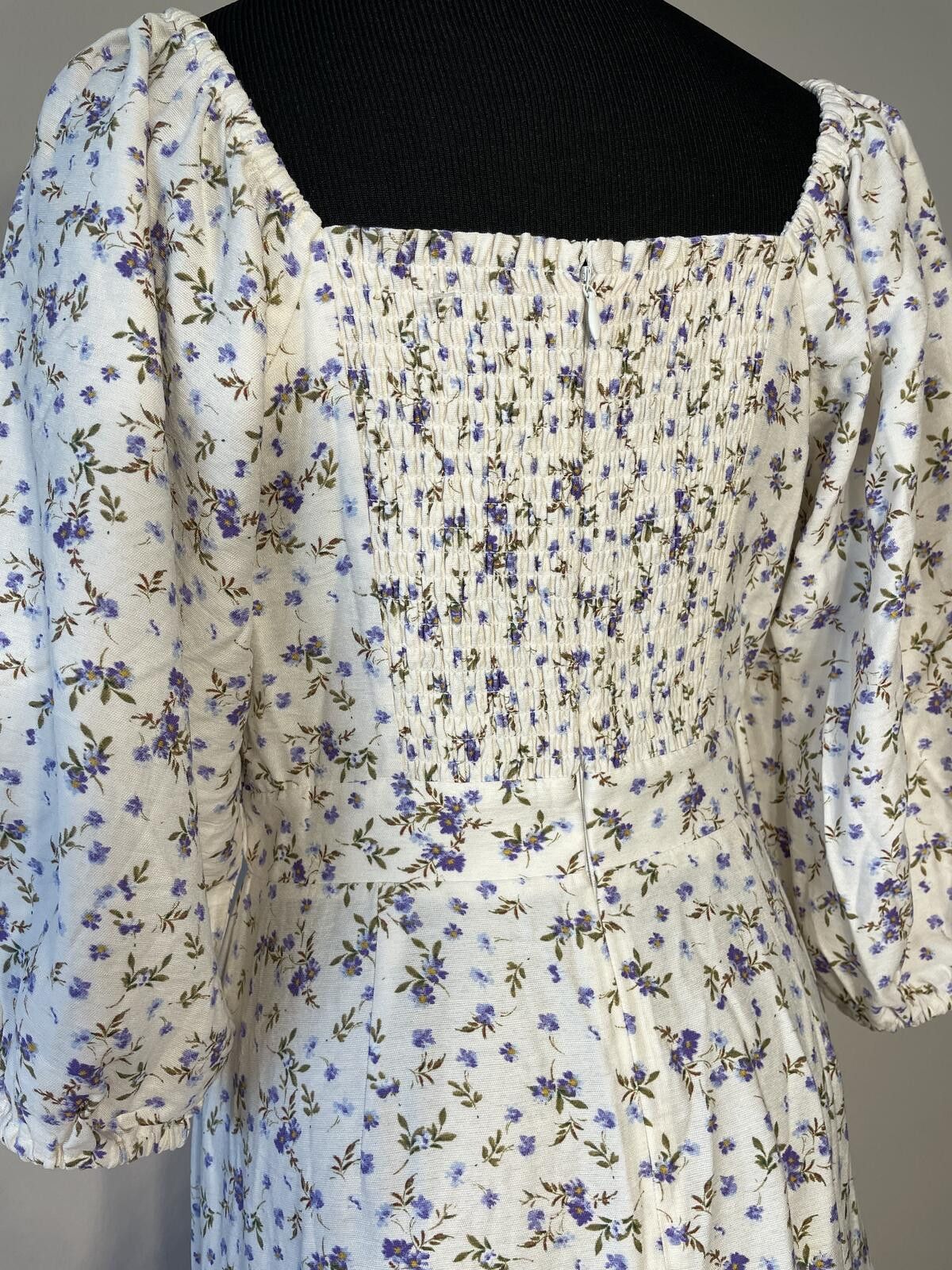 MINKPINK MINKPINK Hailey Floral Puff Sleeve Cutout Midi Dress Cottage Size M / US 6-8 / IT 42-44 - 6 Thumbnail