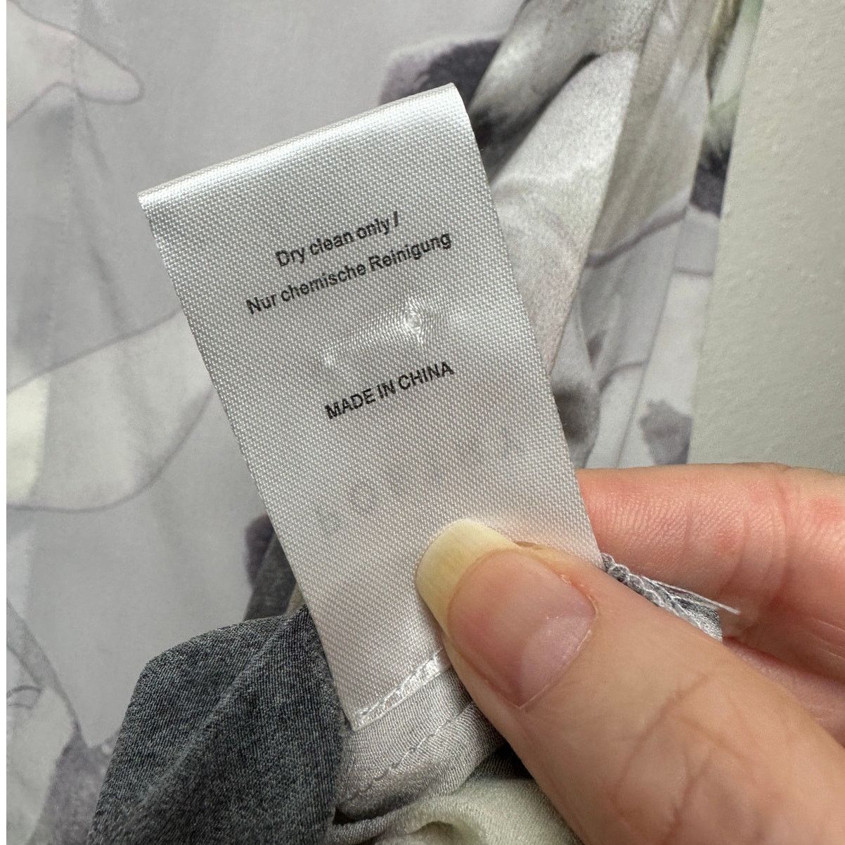 Other Poetry 100% Silk Blouse Gray Green Ivory Womens US 10 V Neck Size L / US 10 / IT 46 - 10 Thumbnail